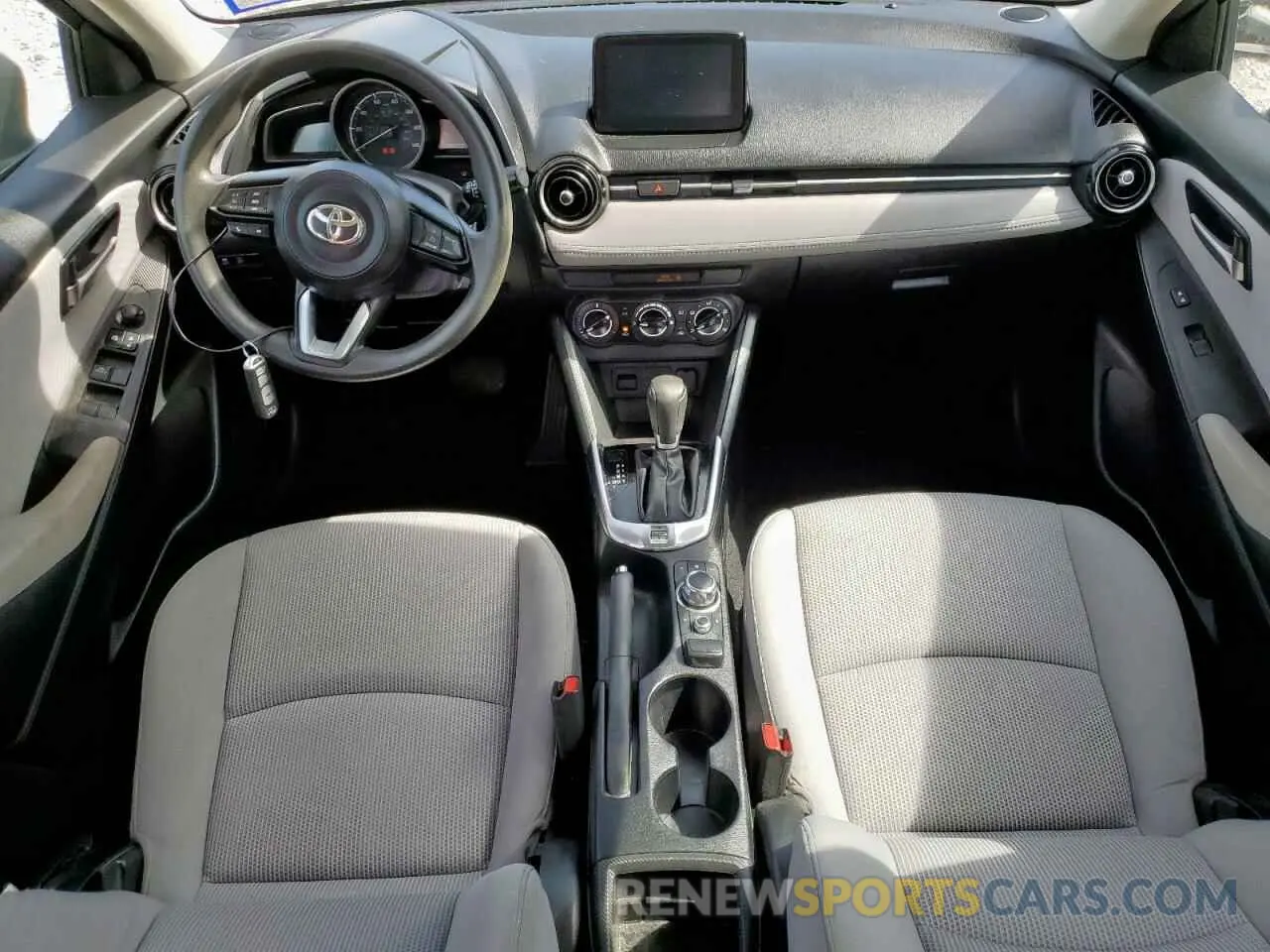 8 Photograph of a damaged car 3MYDLBYV4KY513458 TOYOTA YARIS 2019