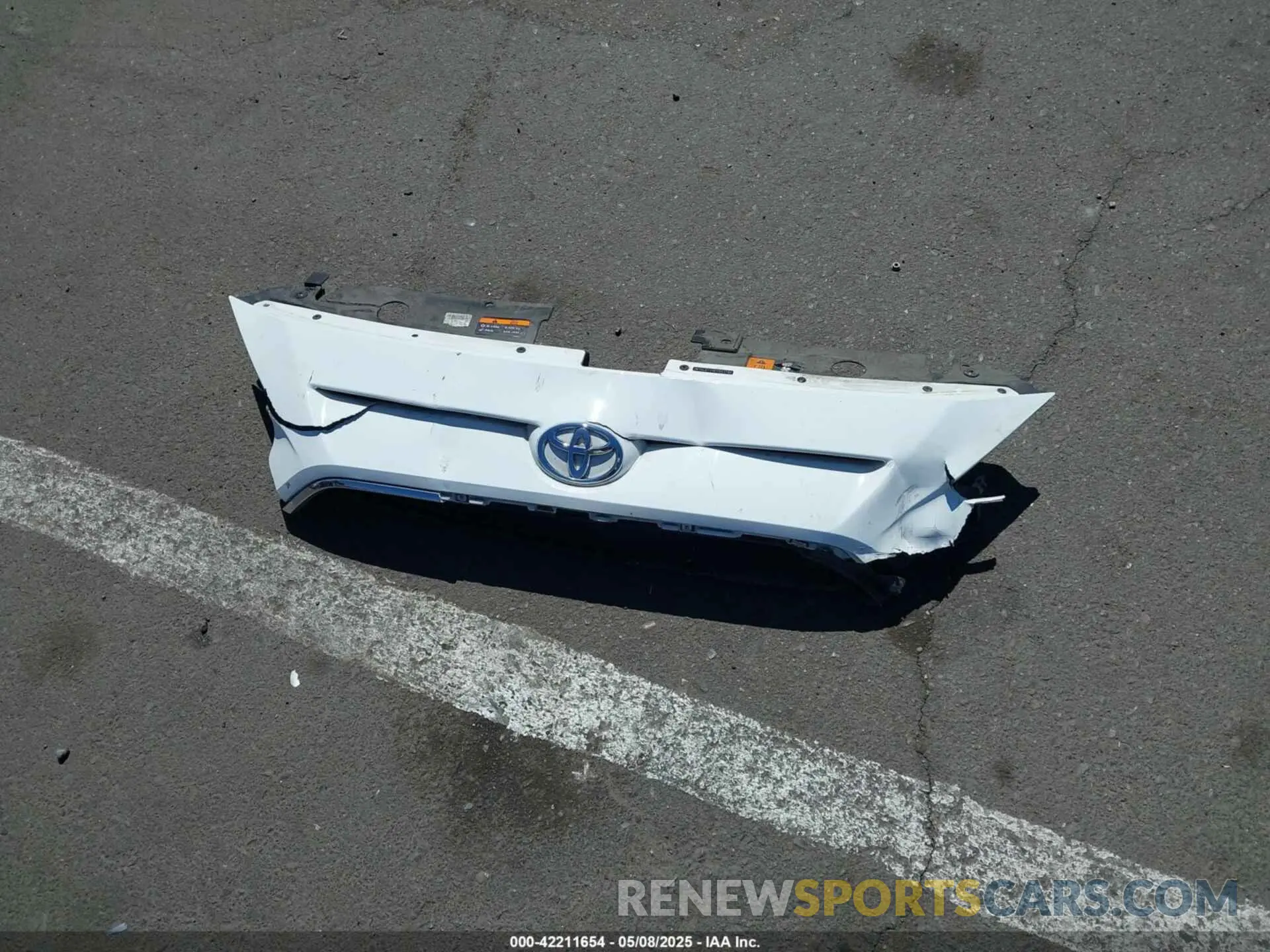 12 Фотография поврежденного автомобиля 3MYDLBYV4KY523780 TOYOTA YARIS 2019