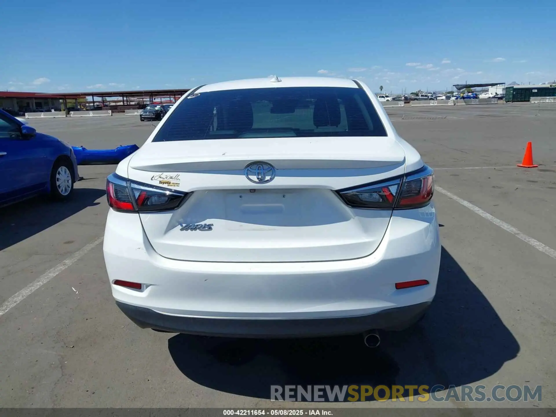 17 Фотография поврежденного автомобиля 3MYDLBYV4KY523780 TOYOTA YARIS 2019