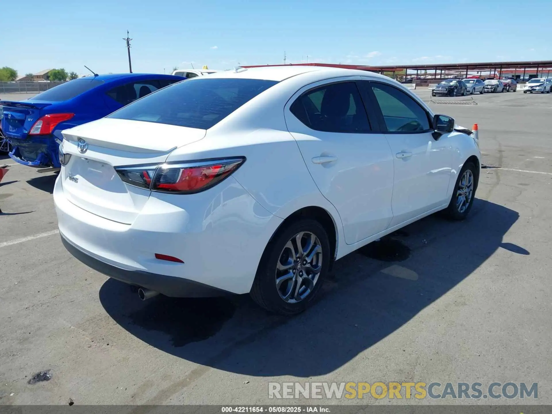 4 Фотография поврежденного автомобиля 3MYDLBYV4KY523780 TOYOTA YARIS 2019