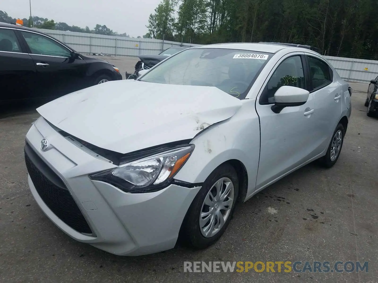 2 Photograph of a damaged car 3MYDLBYV5KY502520 TOYOTA YARIS 2019