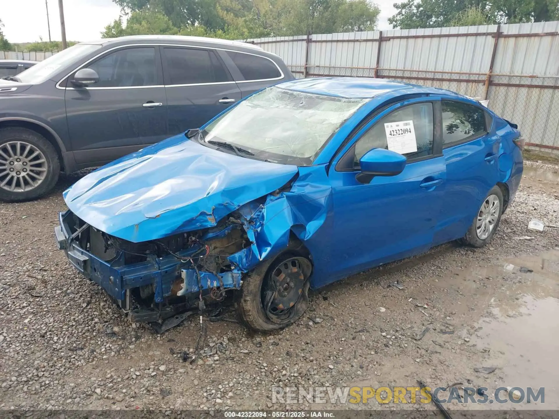 2 Фотография поврежденного автомобиля 3MYDLBYV5KY503408 TOYOTA YARIS 2019