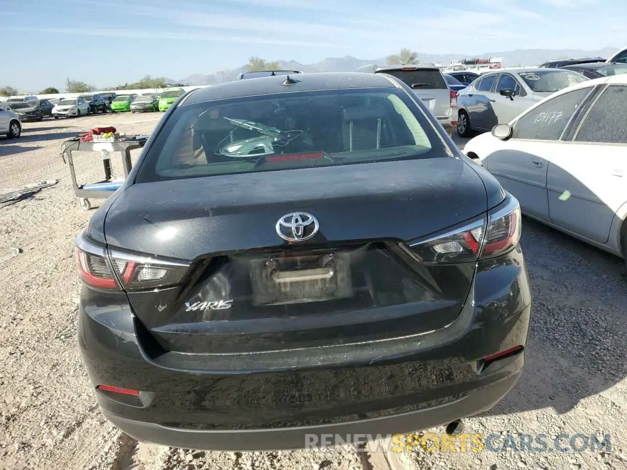 6 Photograph of a damaged car 3MYDLBYV5KY506907 TOYOTA YARIS 2019