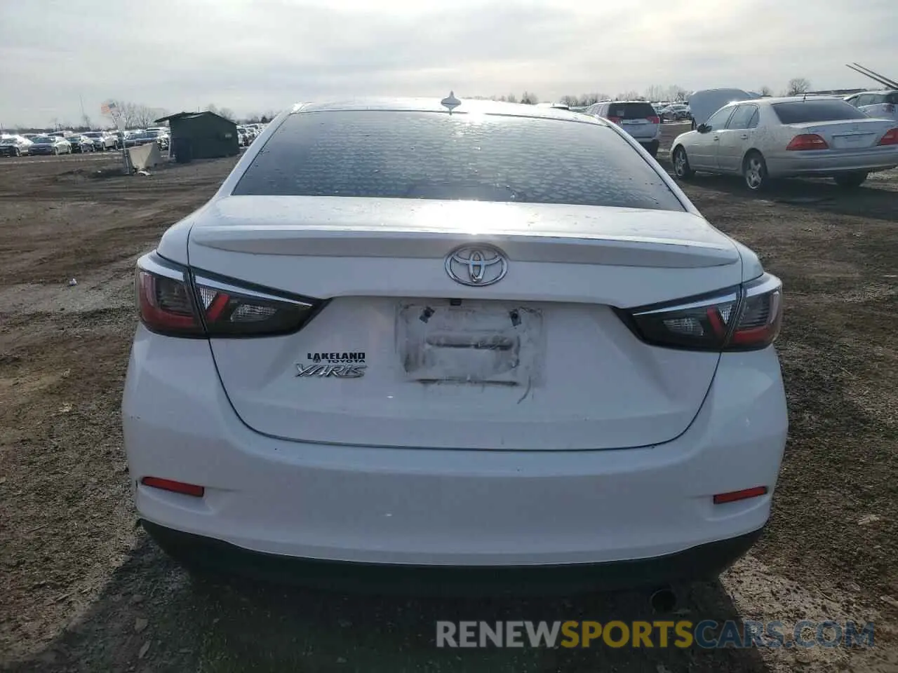 6 Photograph of a damaged car 3MYDLBYV5KY518247 TOYOTA YARIS 2019