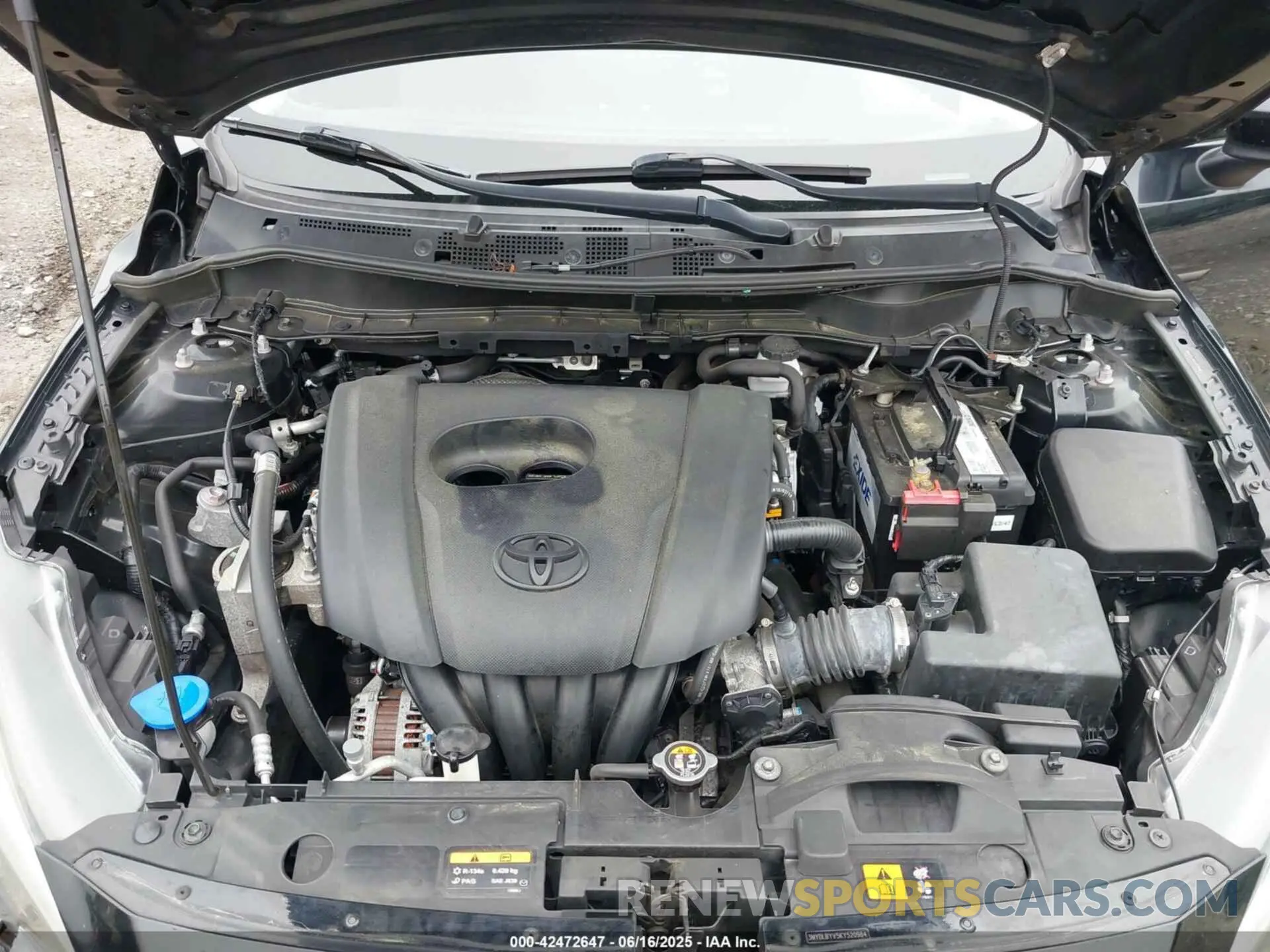 10 Photograph of a damaged car 3MYDLBYV5KY520984 TOYOTA YARIS 2019
