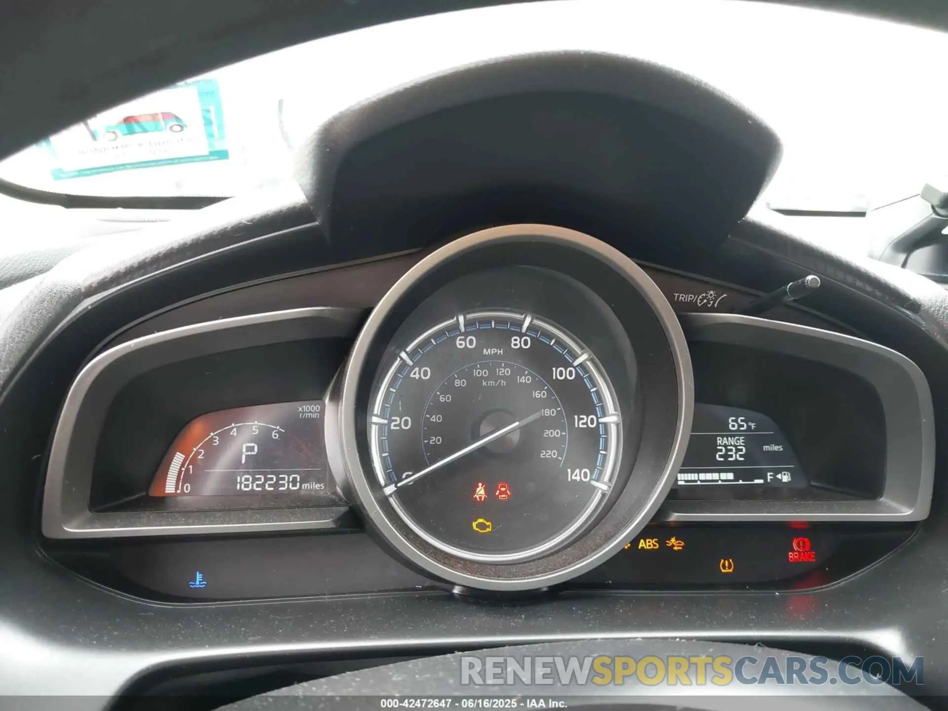 7 Photograph of a damaged car 3MYDLBYV5KY520984 TOYOTA YARIS 2019