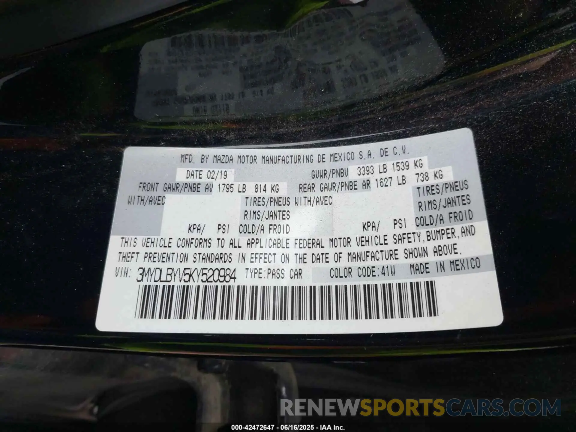 9 Photograph of a damaged car 3MYDLBYV5KY520984 TOYOTA YARIS 2019
