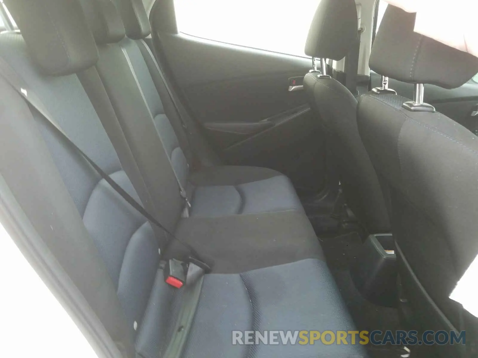 6 Photograph of a damaged car 3MYDLBYV5KY524274 TOYOTA YARIS 2019