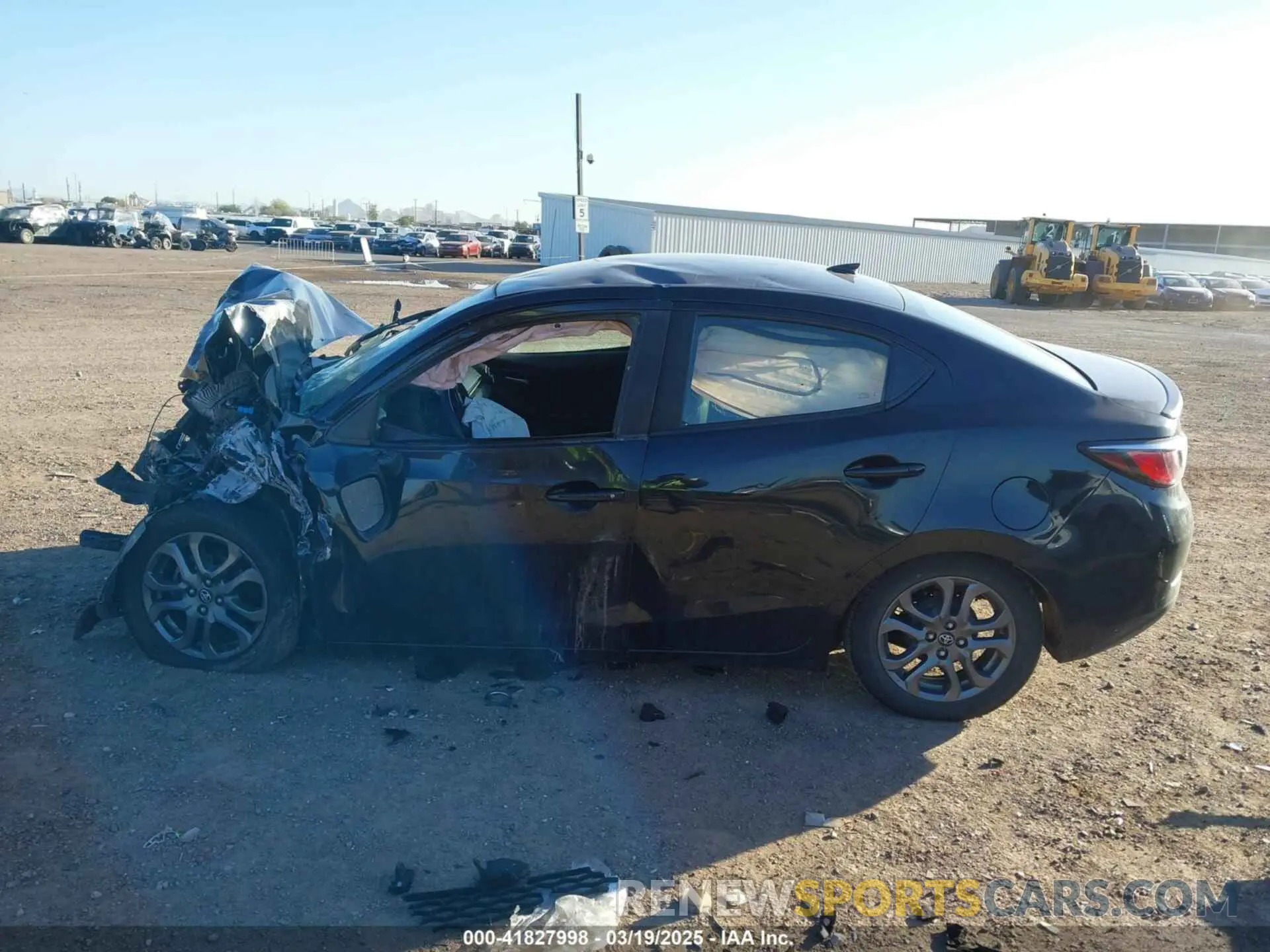13 Photograph of a damaged car 3MYDLBYV6KY507094 TOYOTA YARIS 2019