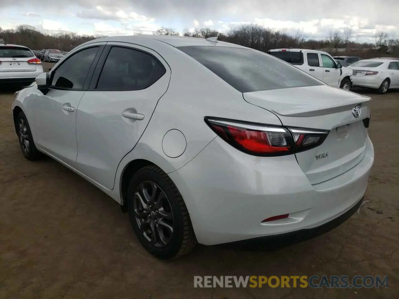 2 Фотография поврежденного автомобиля 3MYDLBYV6KY516488 TOYOTA YARIS 2019