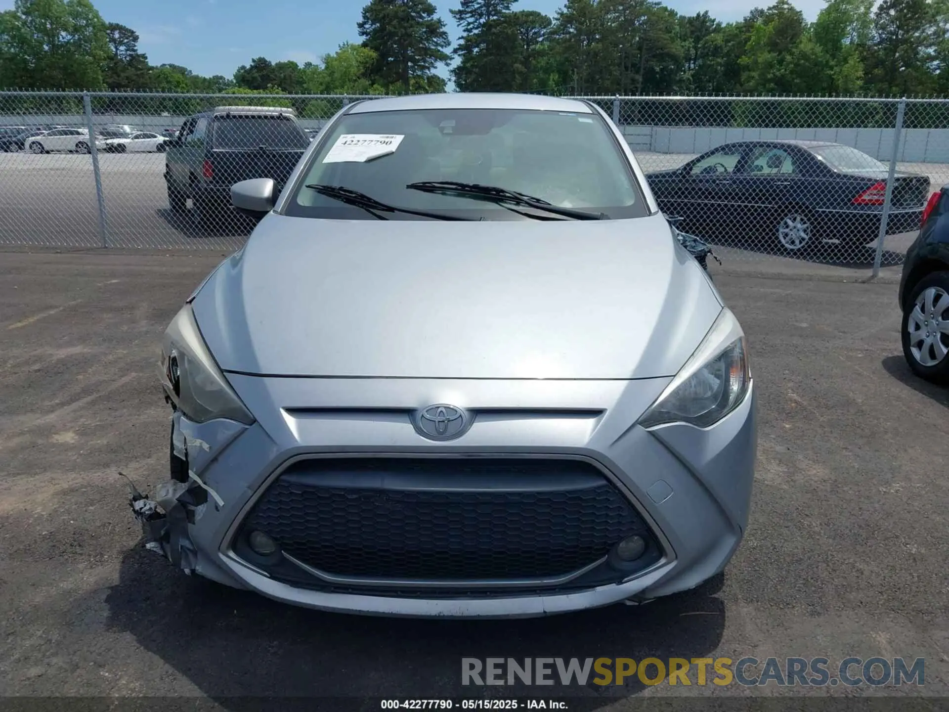 12 Фотография поврежденного автомобиля 3MYDLBYV6KY516605 TOYOTA YARIS 2019