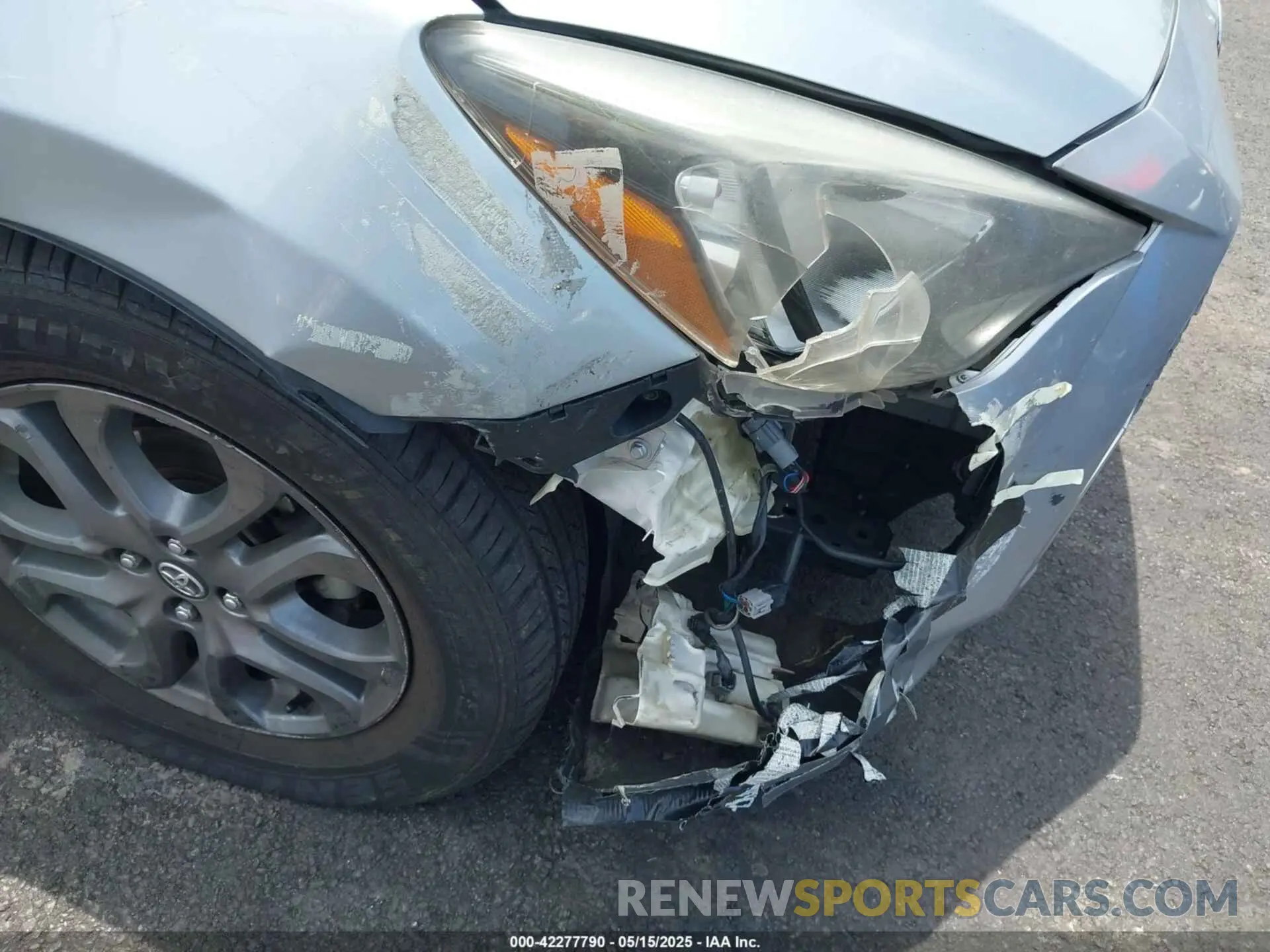 20 Фотография поврежденного автомобиля 3MYDLBYV6KY516605 TOYOTA YARIS 2019