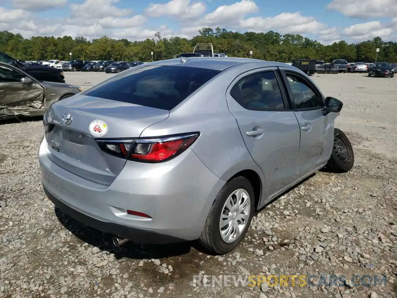 4 Photograph of a damaged car 3MYDLBYV6KY525367 TOYOTA YARIS 2019
