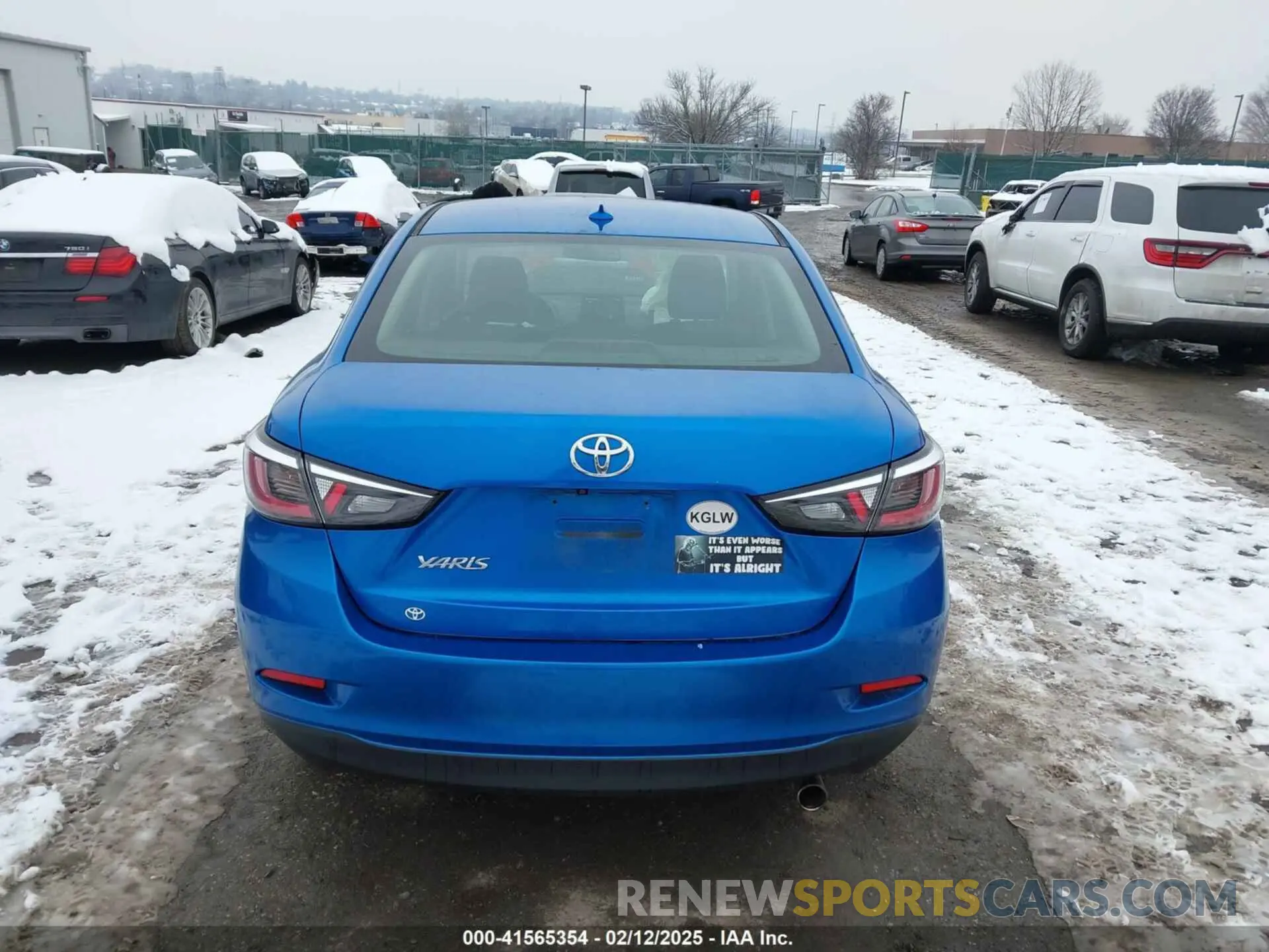 16 Photograph of a damaged car 3MYDLBYV6KY528625 TOYOTA YARIS 2019