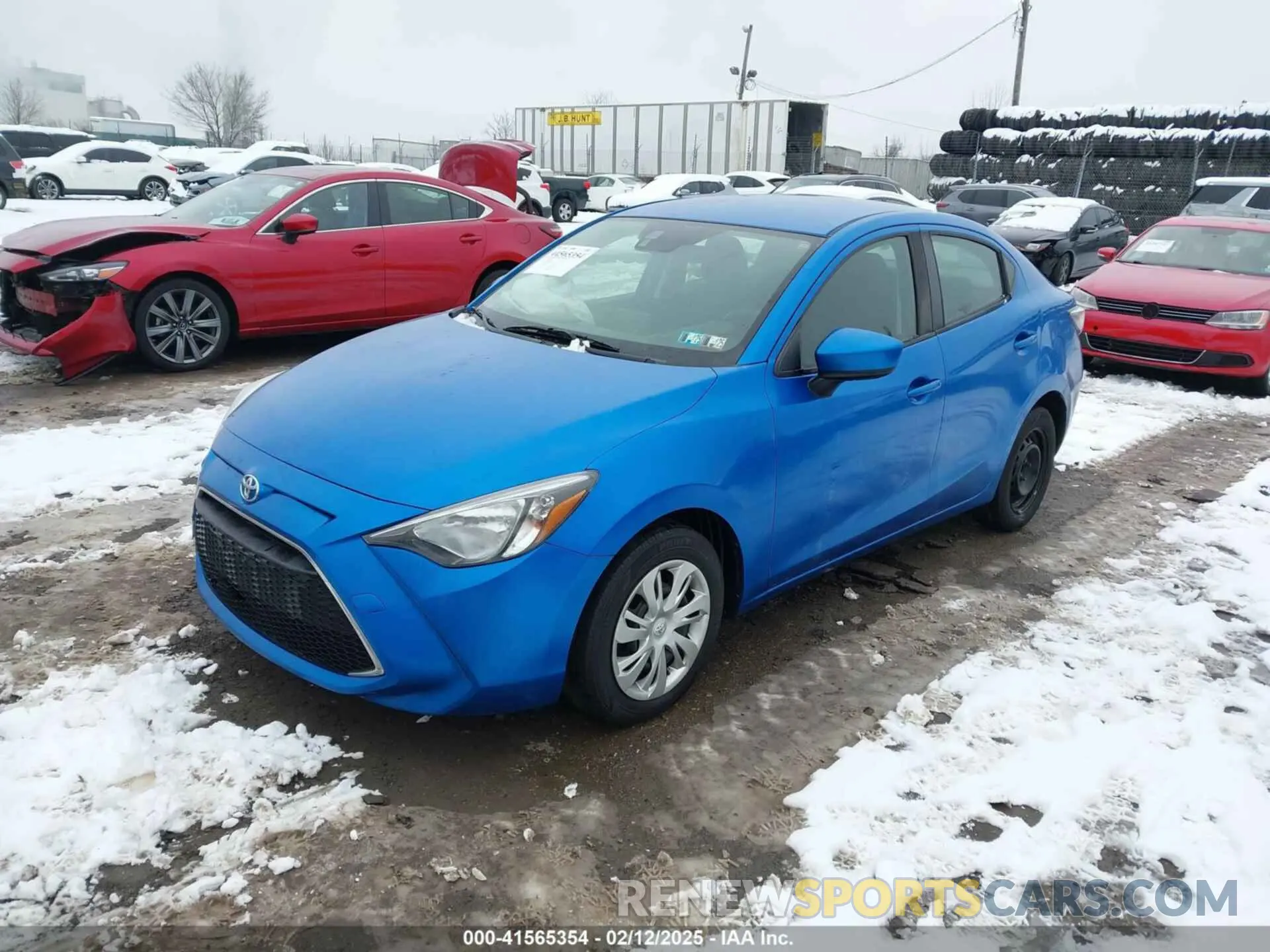 2 Photograph of a damaged car 3MYDLBYV6KY528625 TOYOTA YARIS 2019