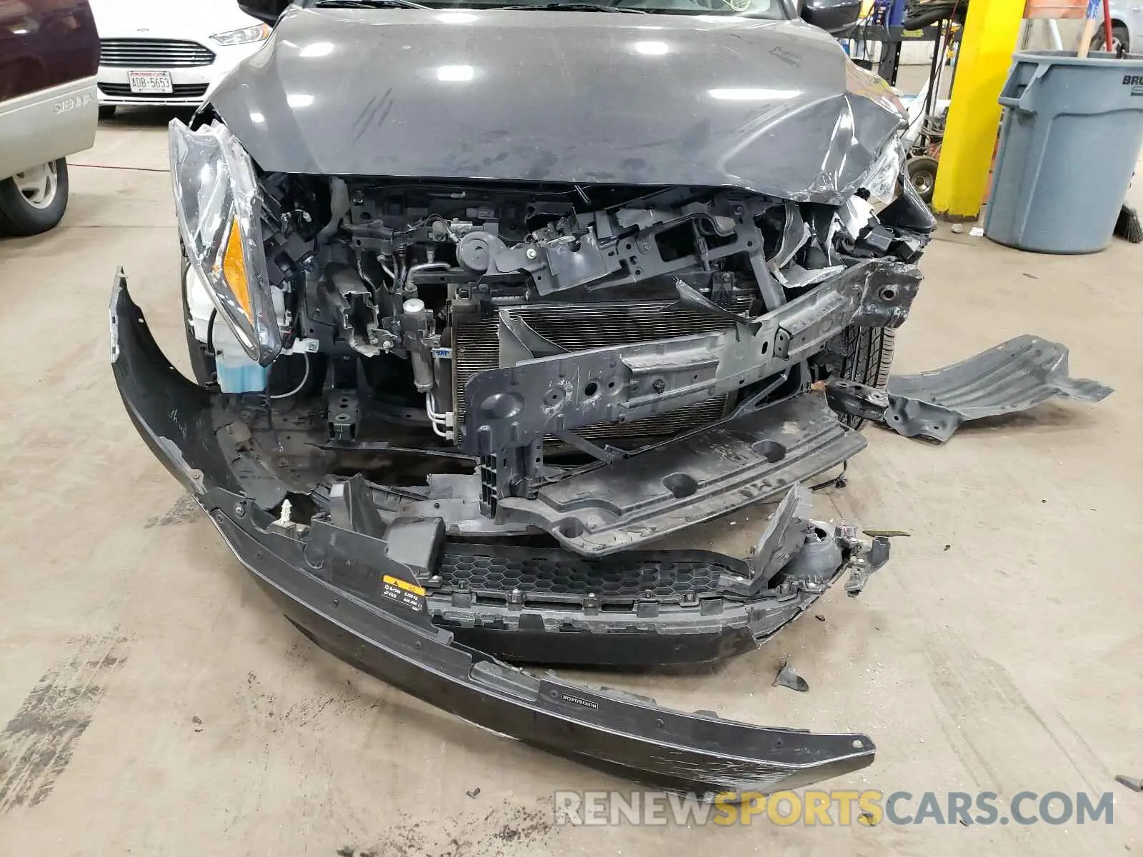 9 Photograph of a damaged car 3MYDLBYV7KY509744 TOYOTA YARIS 2019