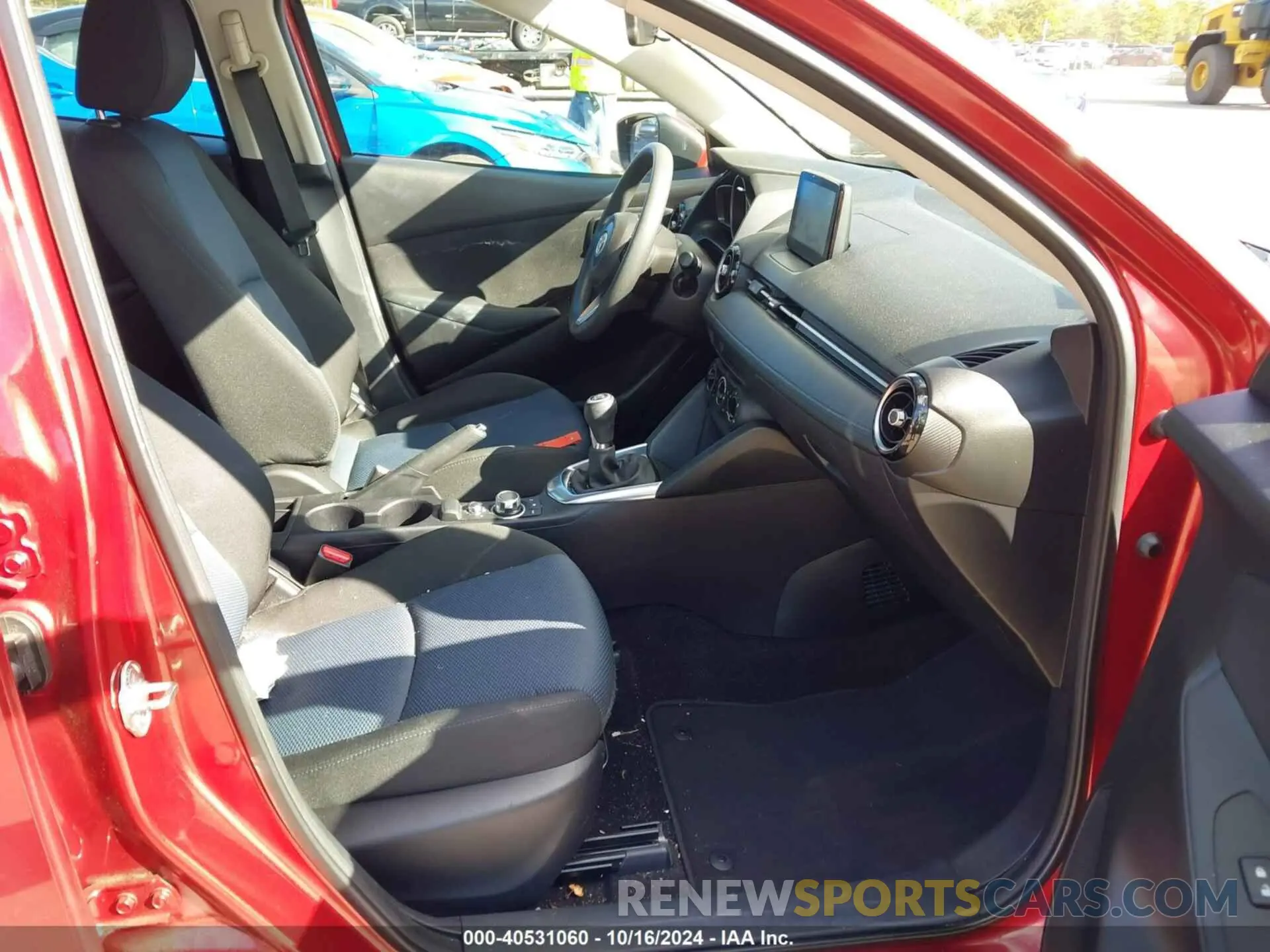 5 Photograph of a damaged car 3MYDLBYV7KY514913 TOYOTA YARIS 2019