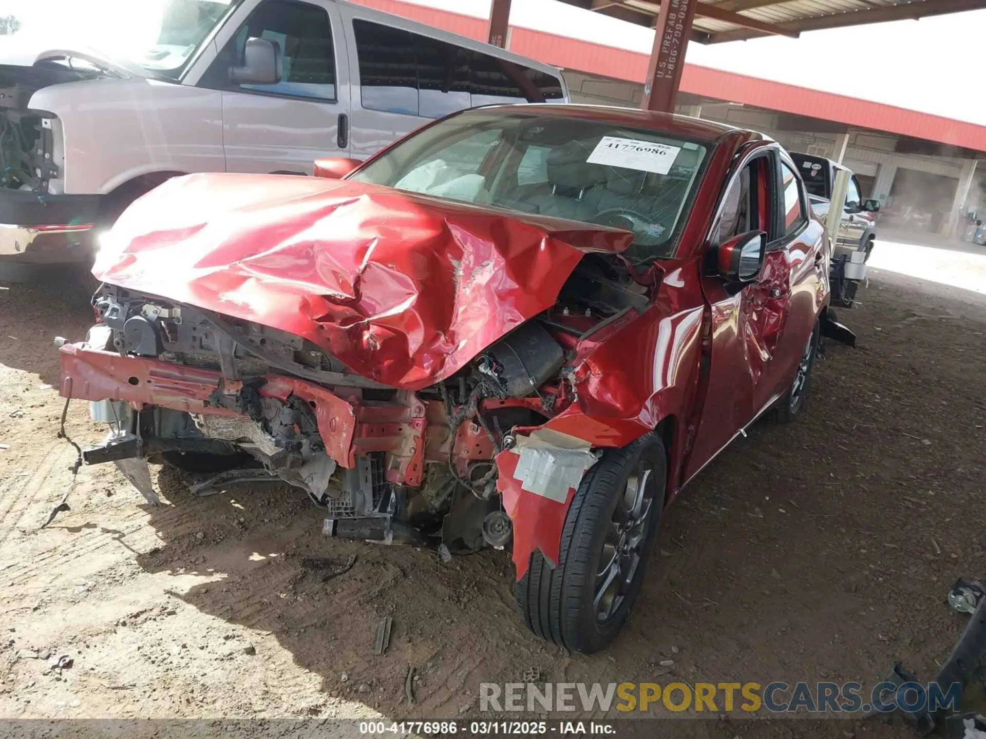 2 Фотография поврежденного автомобиля 3MYDLBYV7KY523076 TOYOTA YARIS 2019