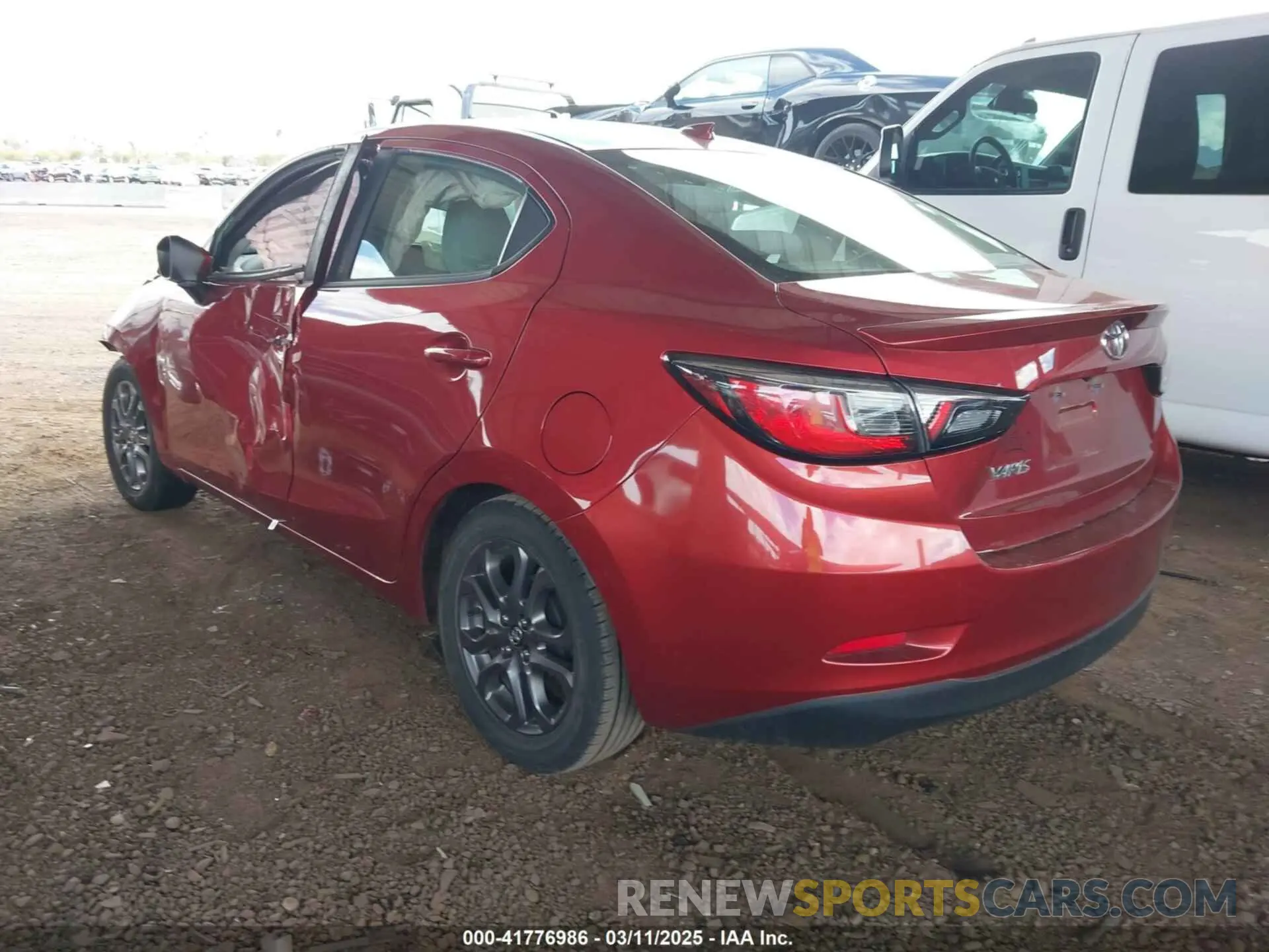 3 Фотография поврежденного автомобиля 3MYDLBYV7KY523076 TOYOTA YARIS 2019