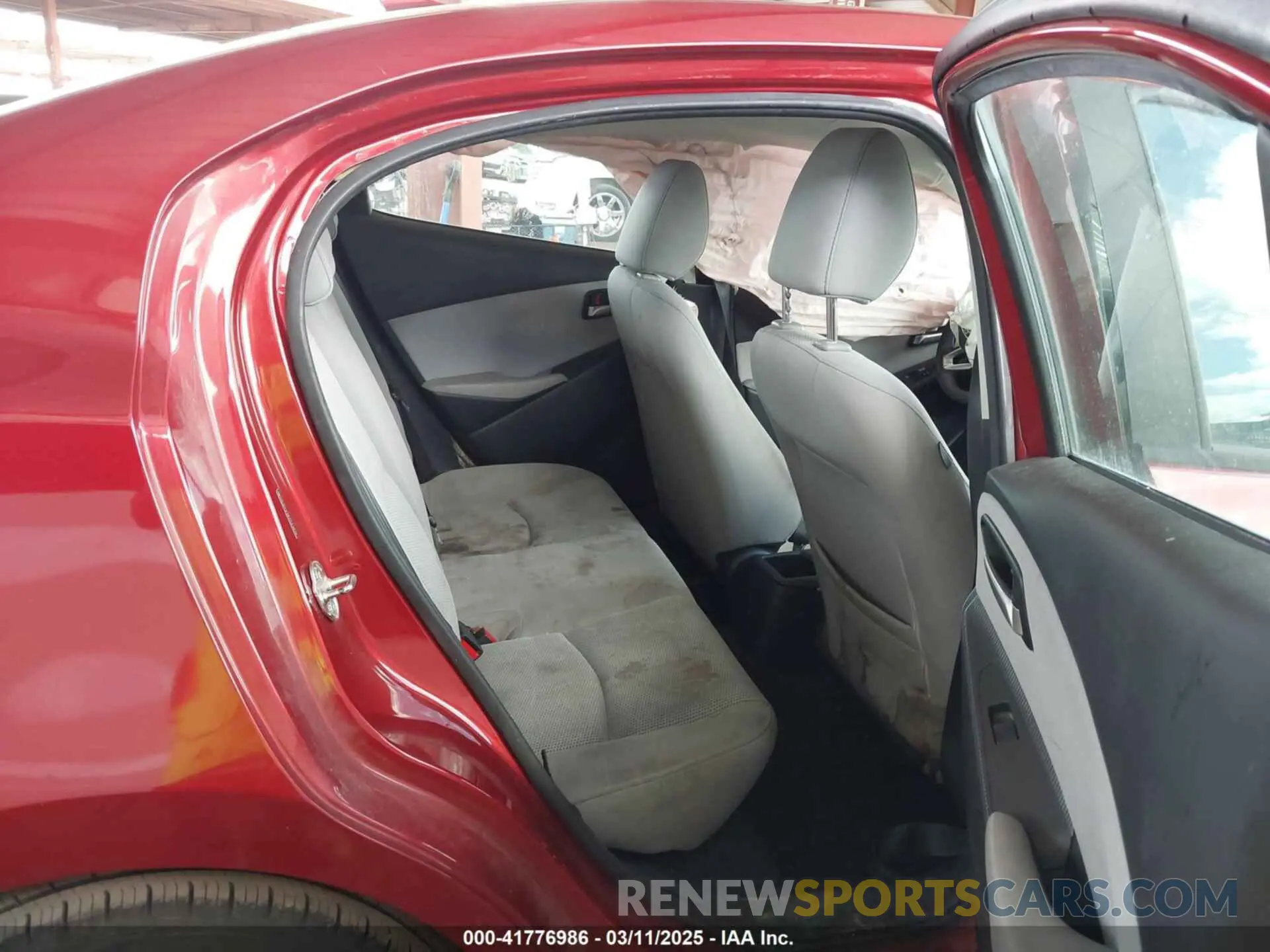 8 Фотография поврежденного автомобиля 3MYDLBYV7KY523076 TOYOTA YARIS 2019
