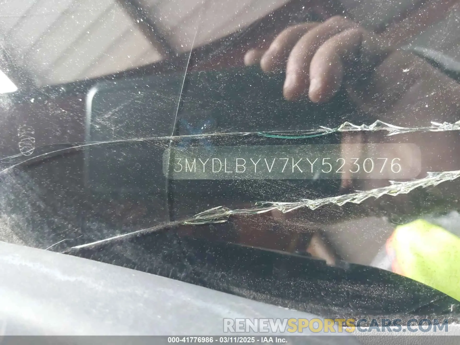 9 Фотография поврежденного автомобиля 3MYDLBYV7KY523076 TOYOTA YARIS 2019