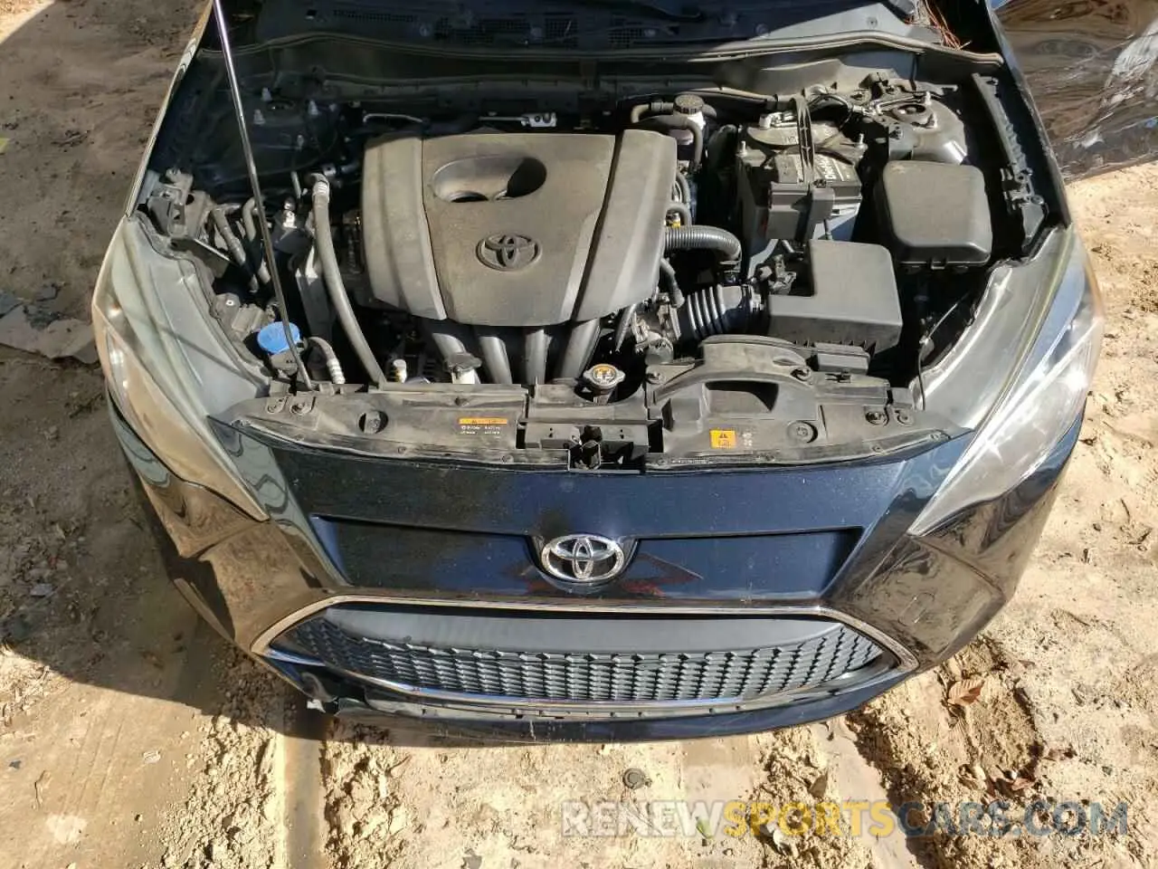 11 Фотография поврежденного автомобиля 3MYDLBYV8KY500521 TOYOTA YARIS 2019