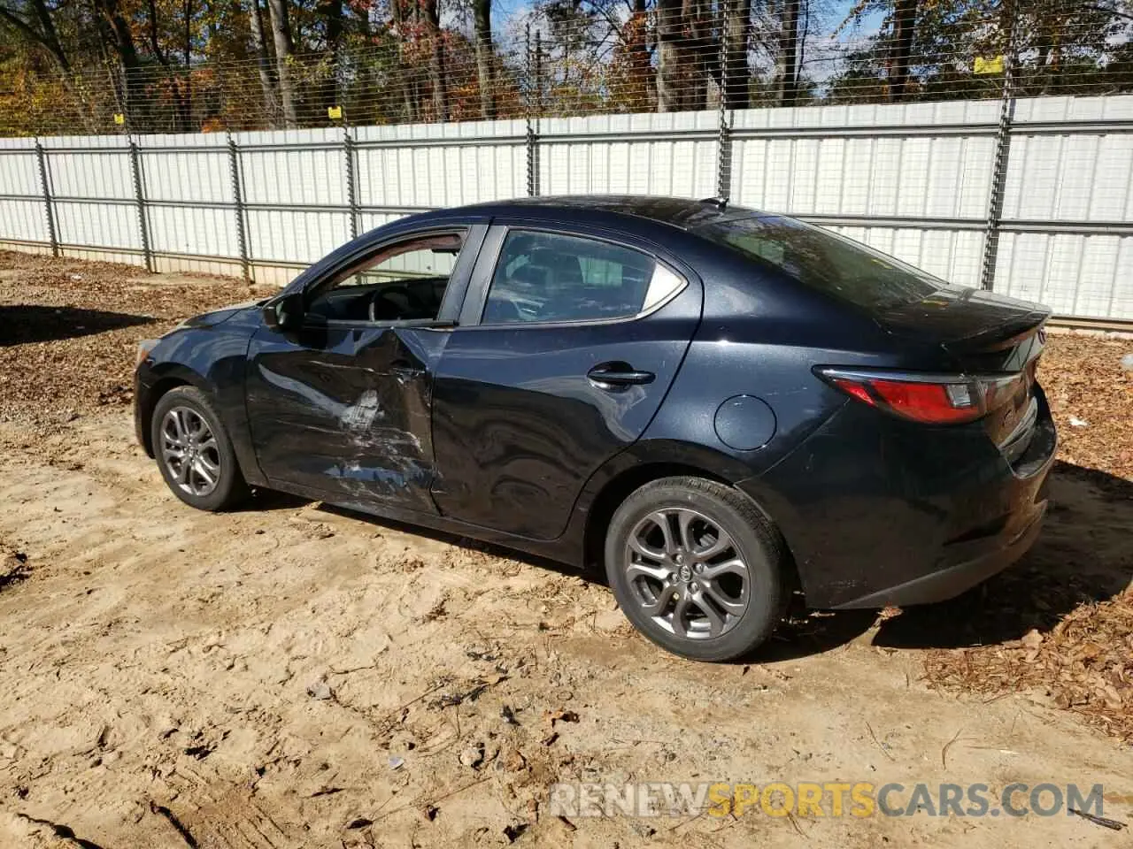 2 Фотография поврежденного автомобиля 3MYDLBYV8KY500521 TOYOTA YARIS 2019