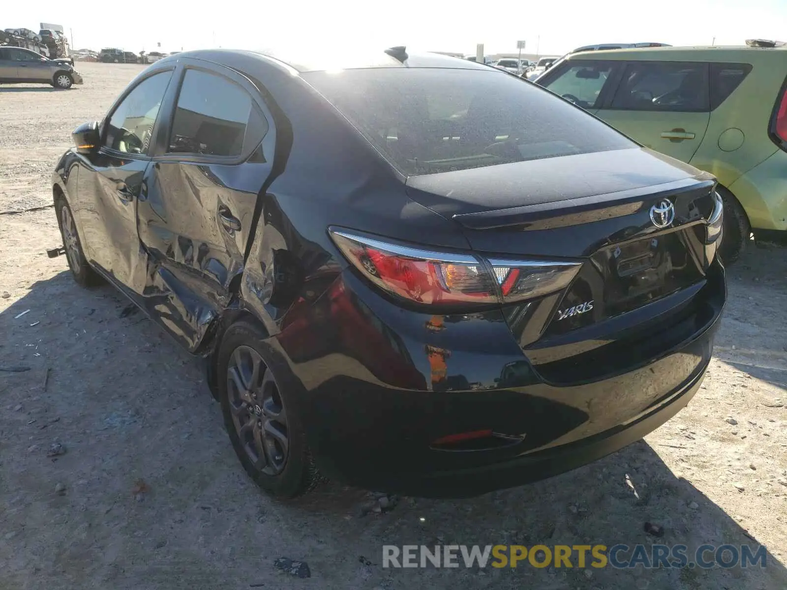 3 Photograph of a damaged car 3MYDLBYV8KY504195 TOYOTA YARIS 2019