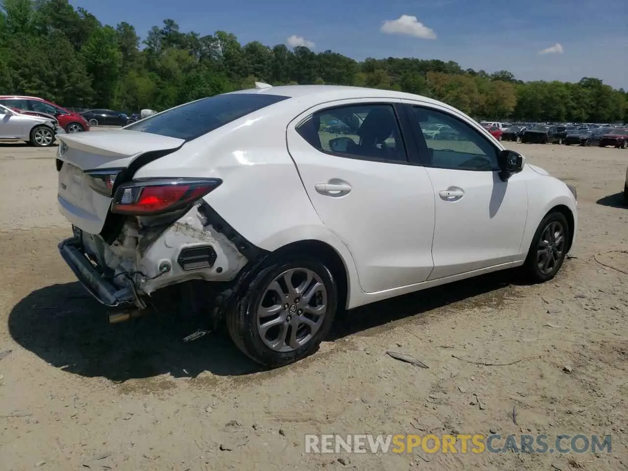 3 Photograph of a damaged car 3MYDLBYV8KY509056 TOYOTA YARIS 2019