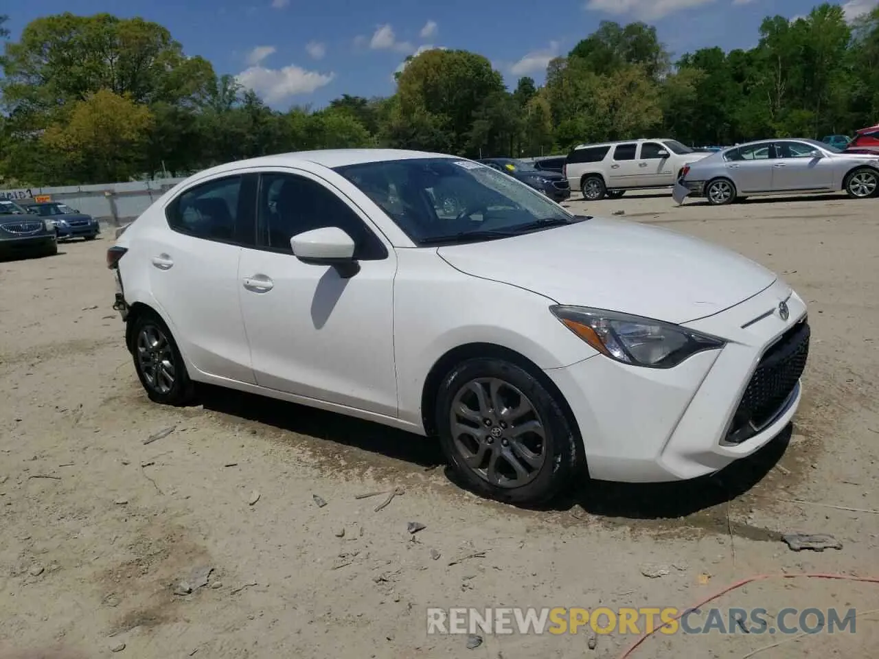 4 Photograph of a damaged car 3MYDLBYV8KY509056 TOYOTA YARIS 2019