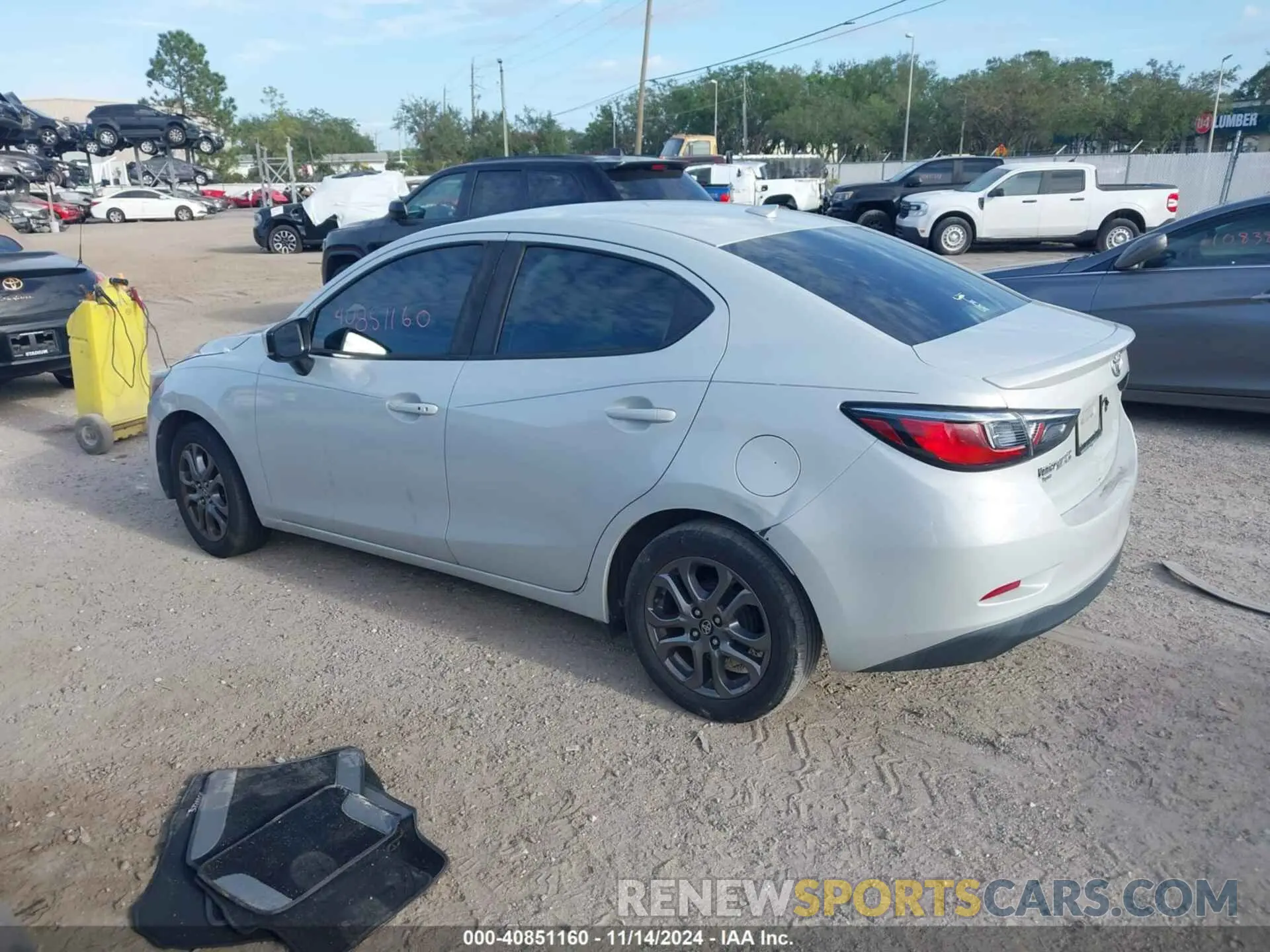 14 Фотография поврежденного автомобиля 3MYDLBYV8KY515746 TOYOTA YARIS 2019