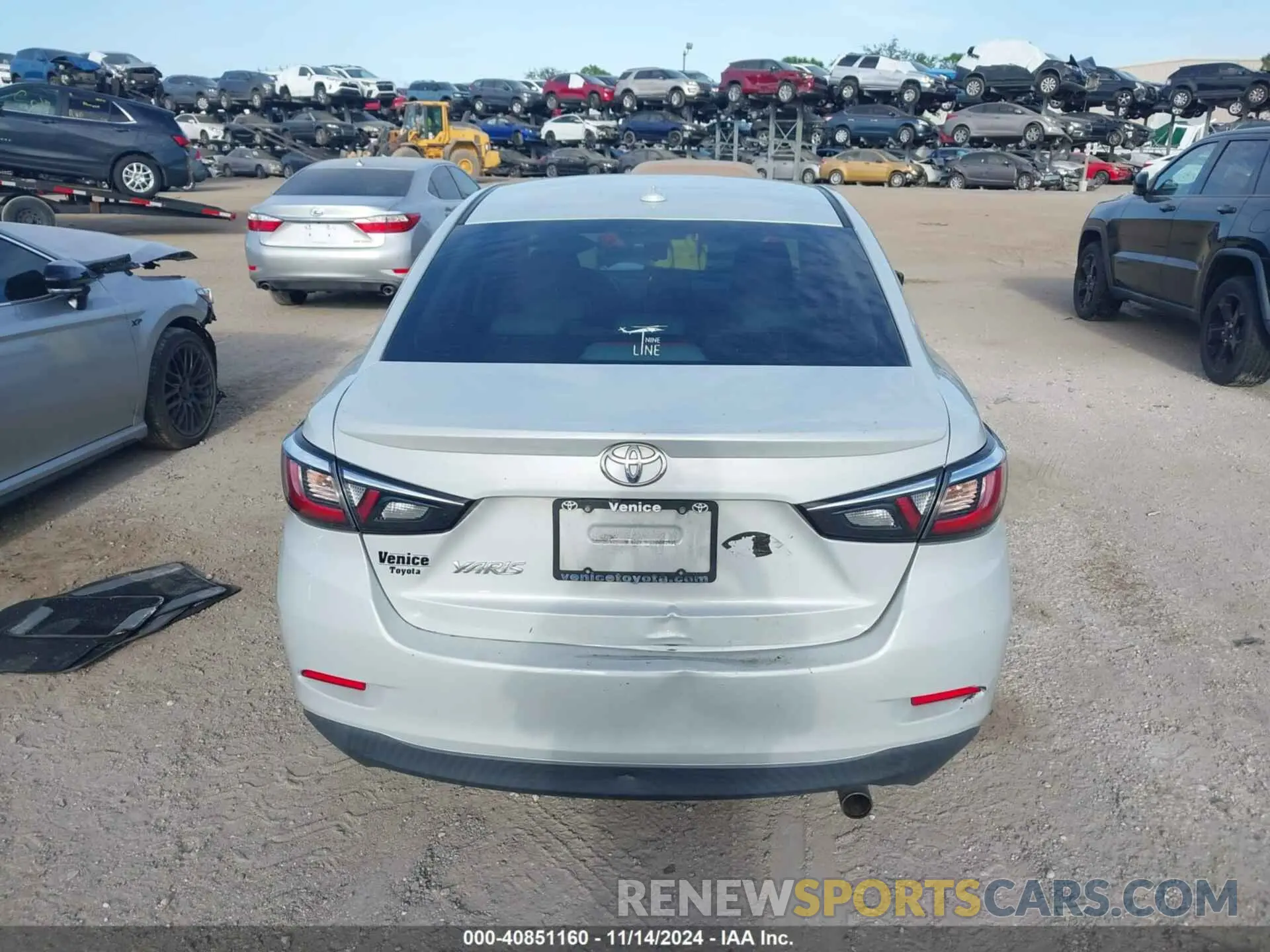 16 Фотография поврежденного автомобиля 3MYDLBYV8KY515746 TOYOTA YARIS 2019