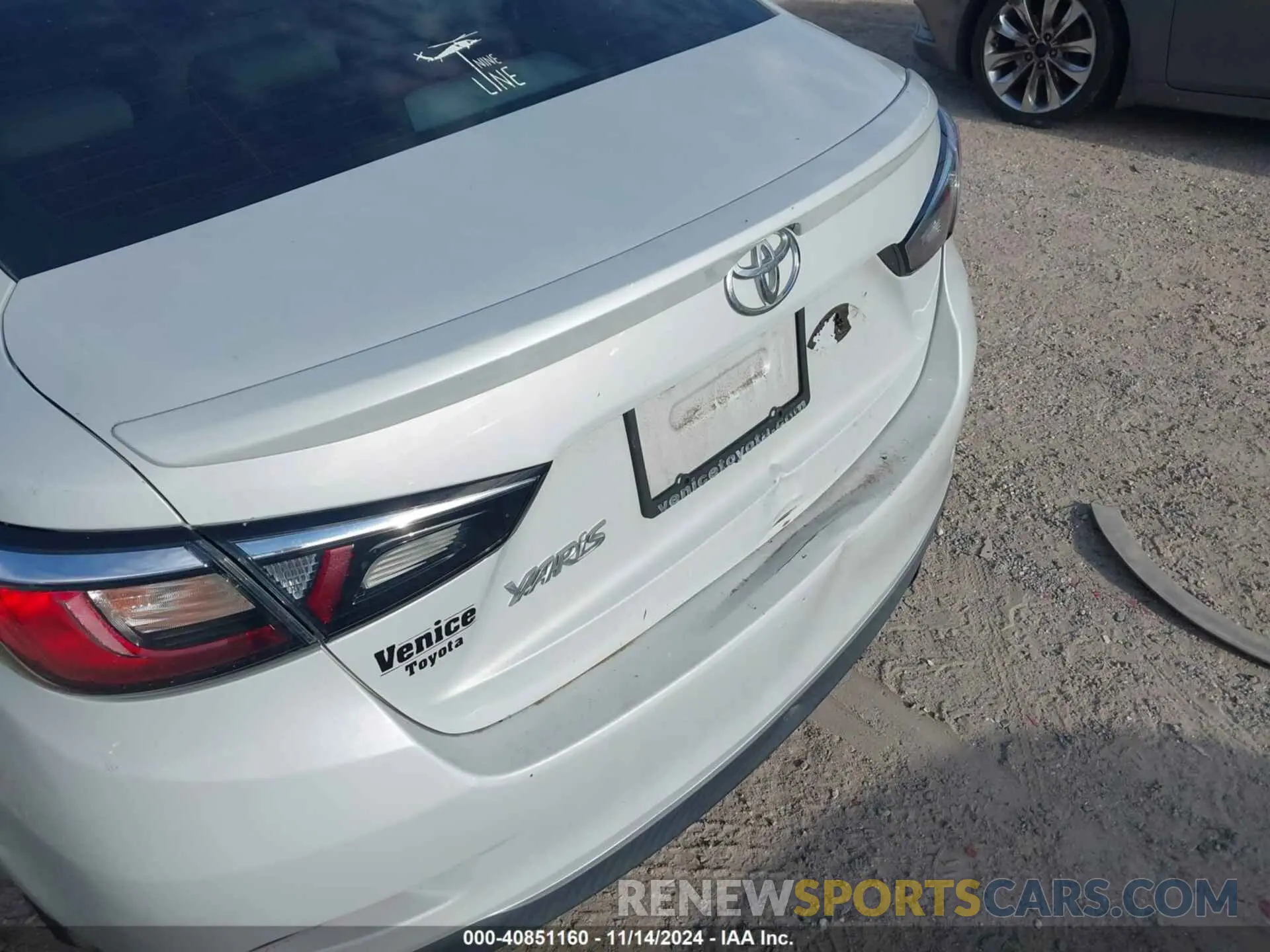 6 Фотография поврежденного автомобиля 3MYDLBYV8KY515746 TOYOTA YARIS 2019