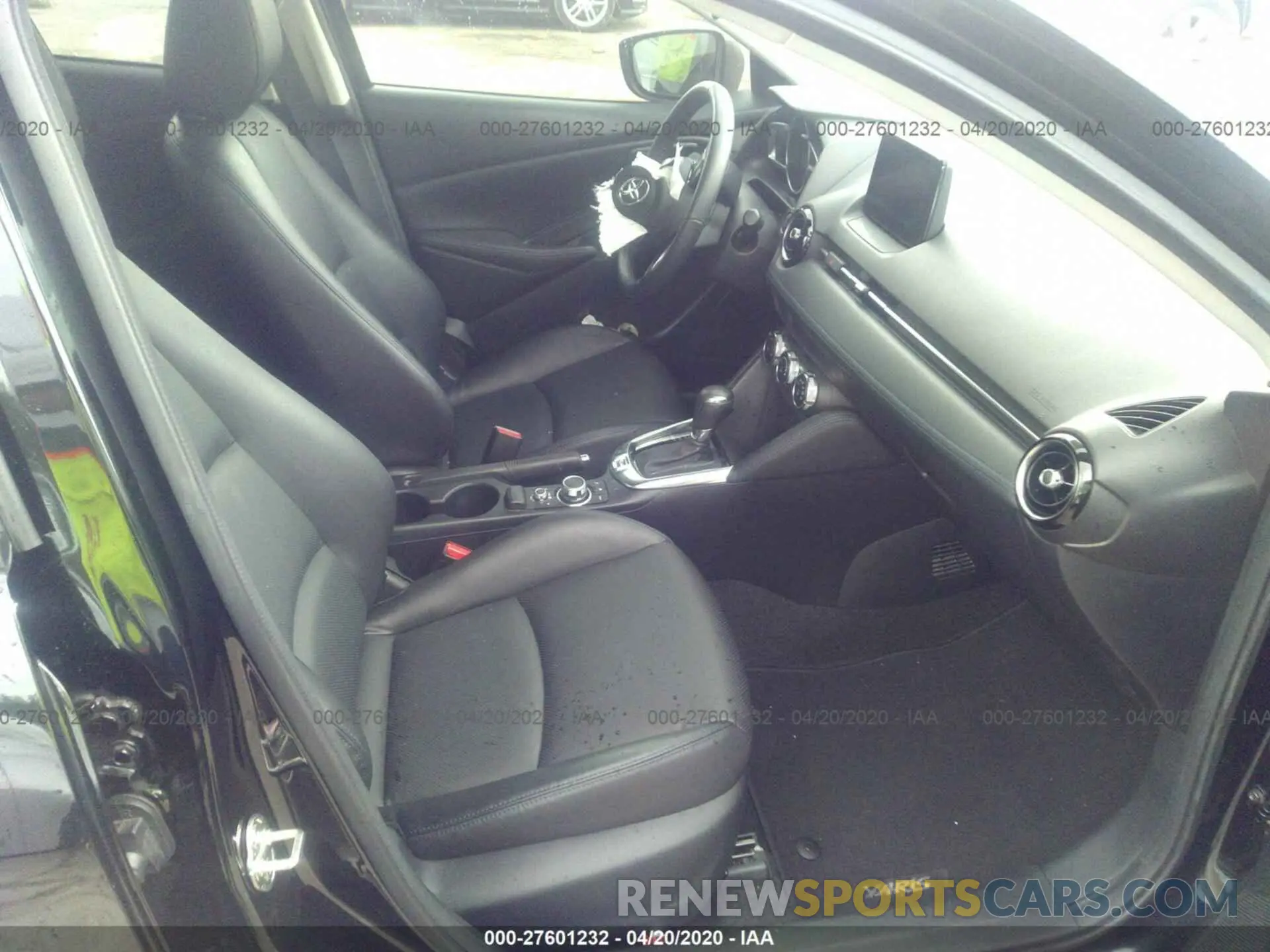 5 Photograph of a damaged car 3MYDLBYV8KY524849 TOYOTA YARIS 2019