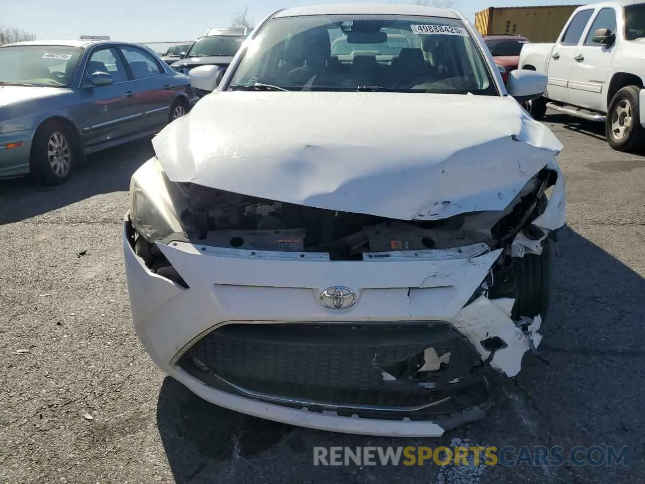 5 Photograph of a damaged car 3MYDLBYV8KY526794 TOYOTA YARIS 2019