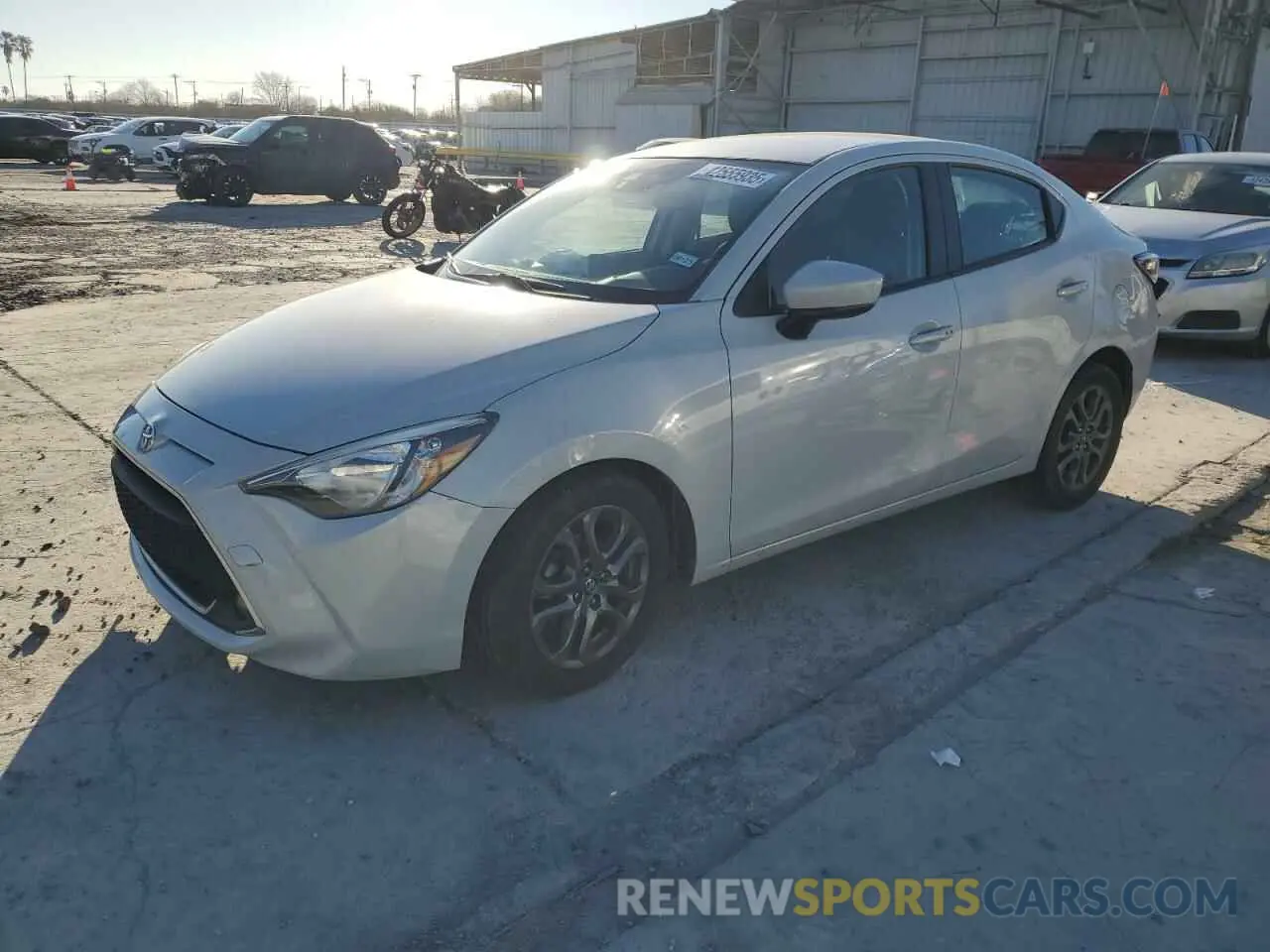 1 Photograph of a damaged car 3MYDLBYV9KY502116 TOYOTA YARIS 2019