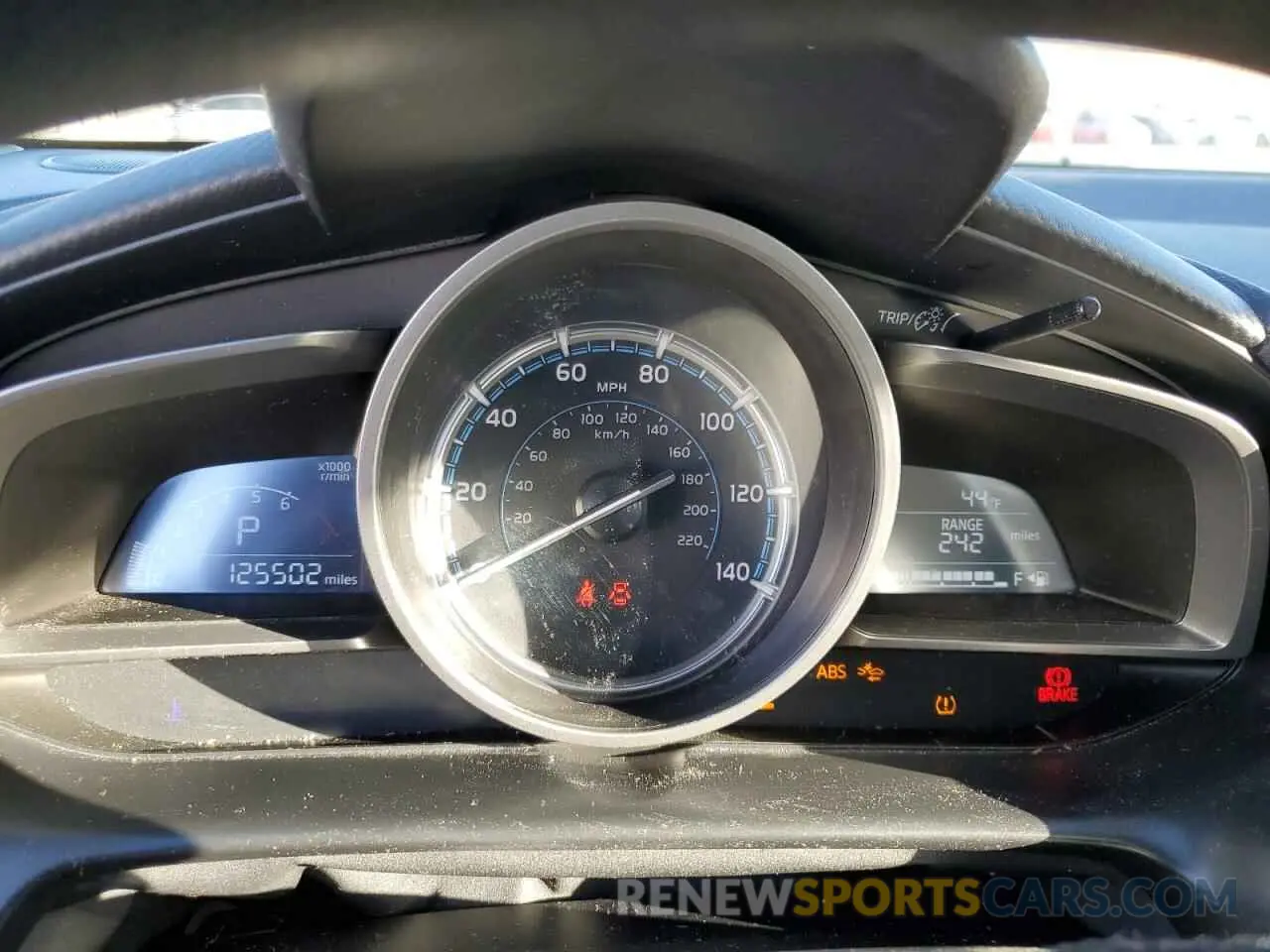 9 Photograph of a damaged car 3MYDLBYV9KY502116 TOYOTA YARIS 2019