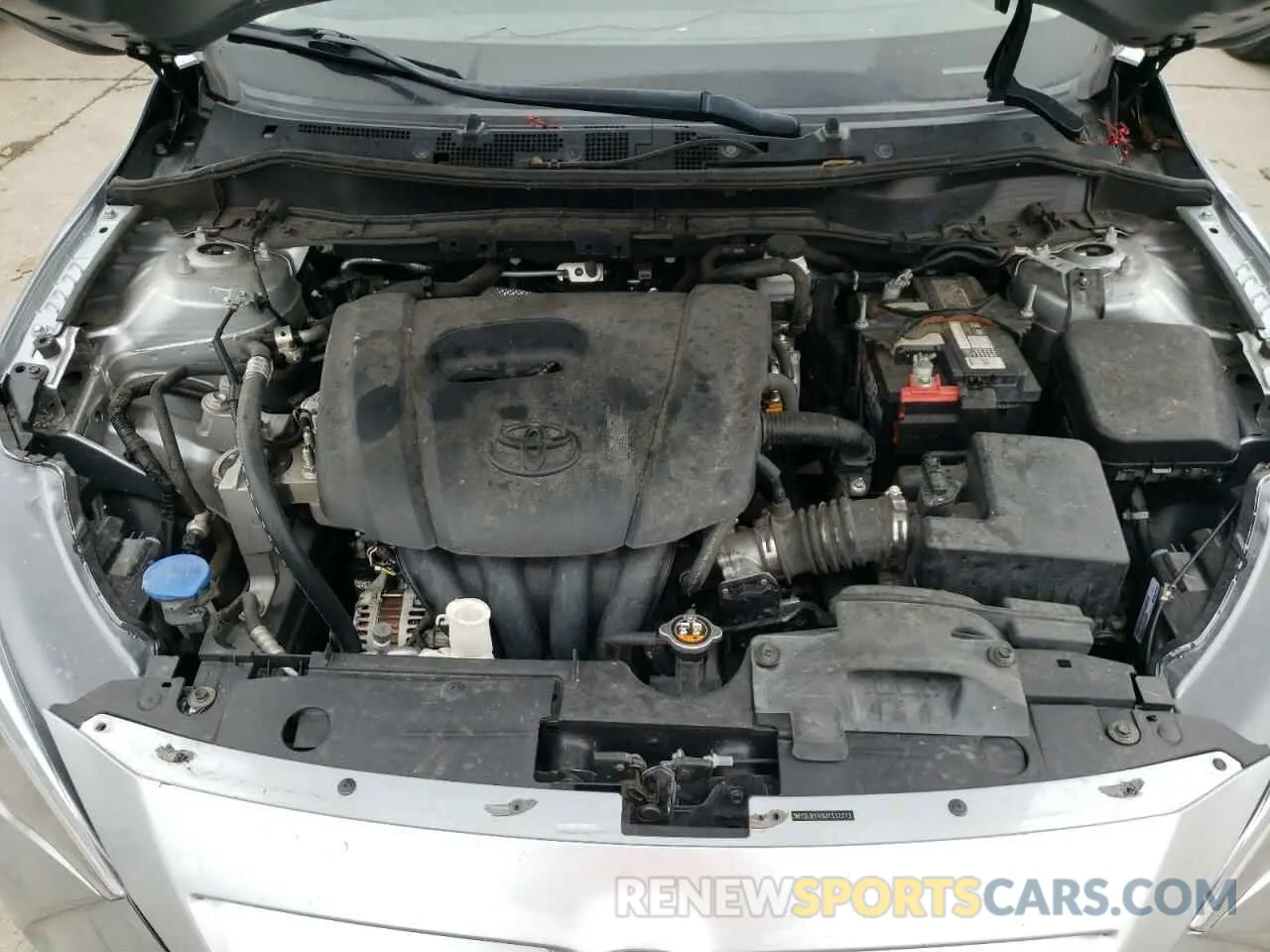 11 Фотография поврежденного автомобиля 3MYDLBYV9KY509244 TOYOTA YARIS 2019
