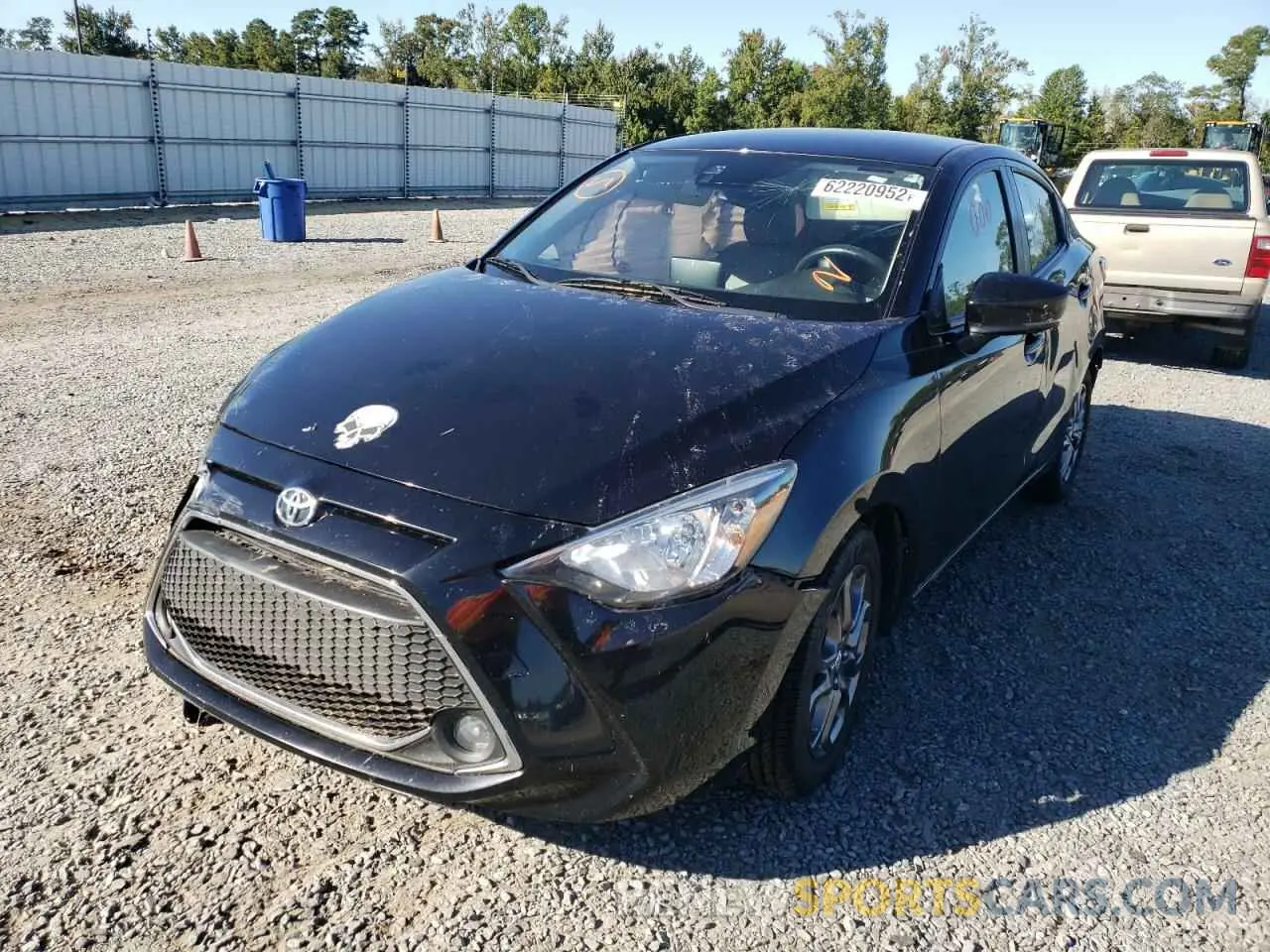 2 Фотография поврежденного автомобиля 3MYDLBYV9KY523094 TOYOTA YARIS 2019