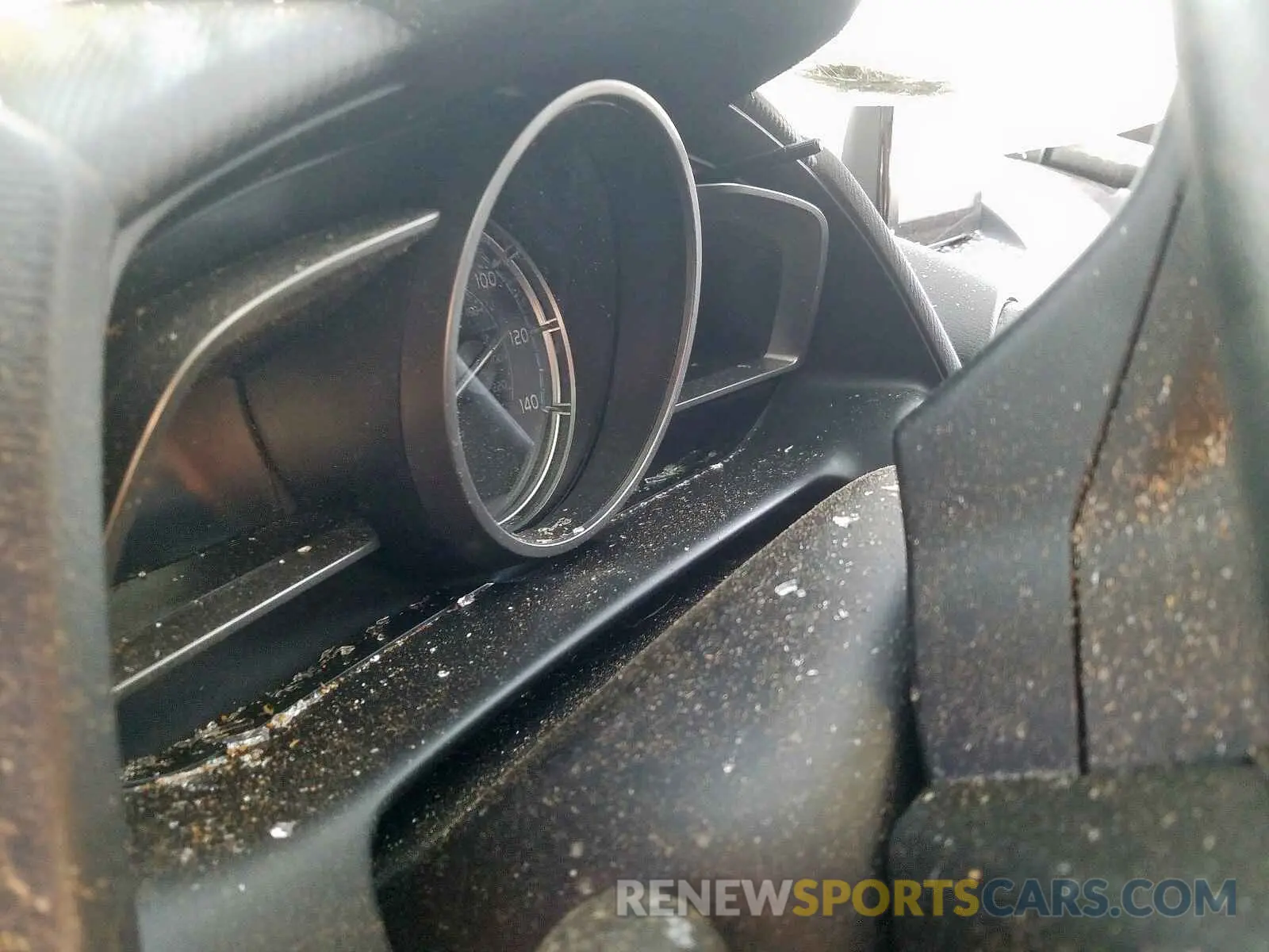 8 Photograph of a damaged car 3MYDLBYV9KY523502 TOYOTA YARIS 2019