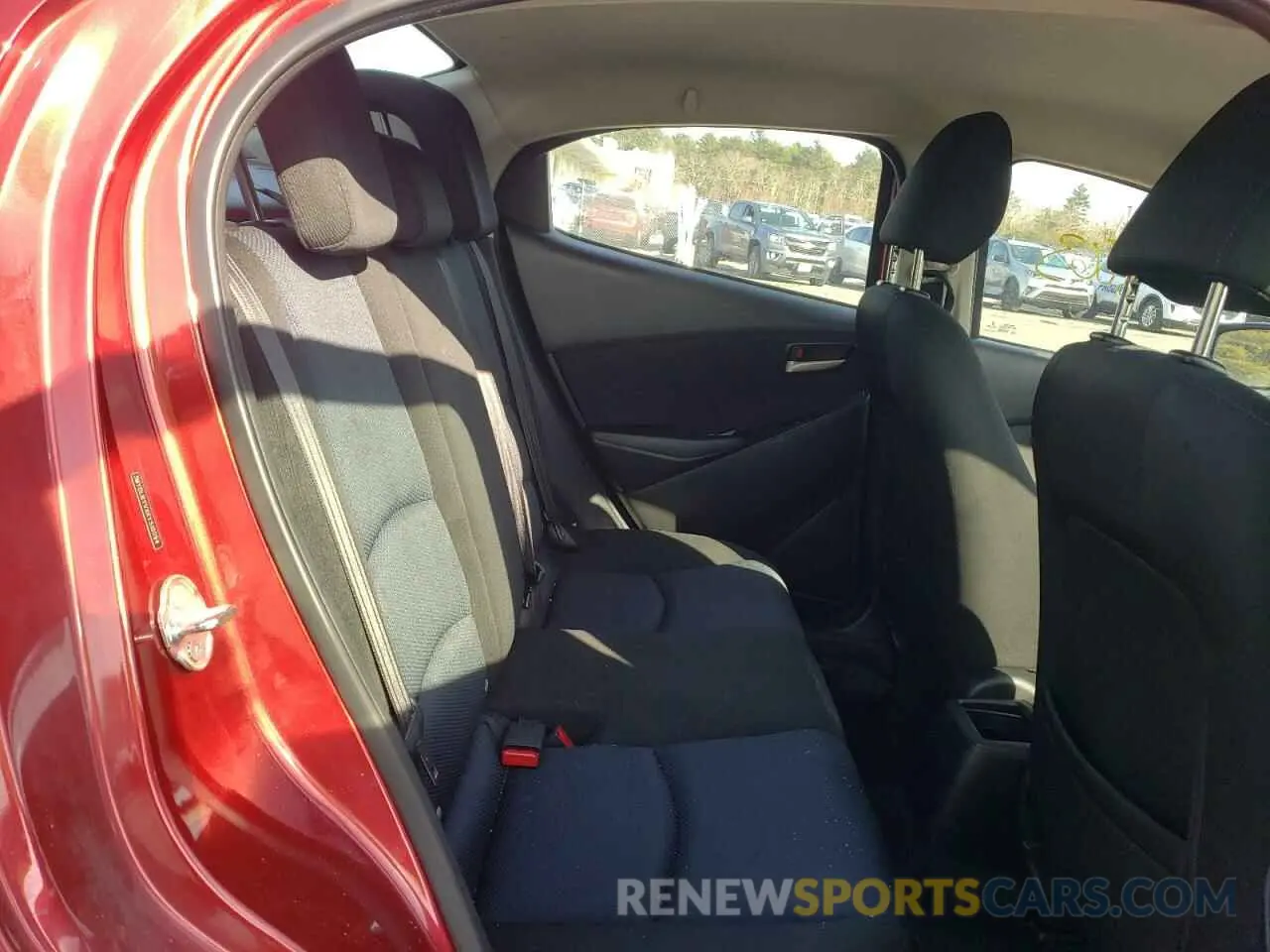 6 Photograph of a damaged car 3MYDLBYVXKY510094 TOYOTA YARIS 2019