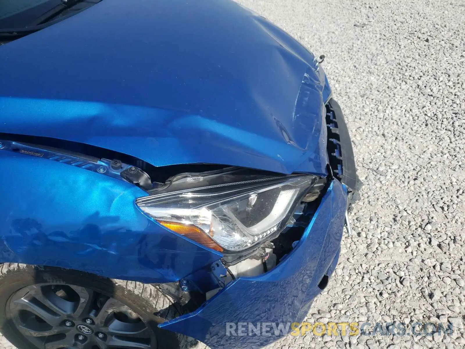 9 Photograph of a damaged car 3MYDLBYVXKY510953 TOYOTA YARIS 2019