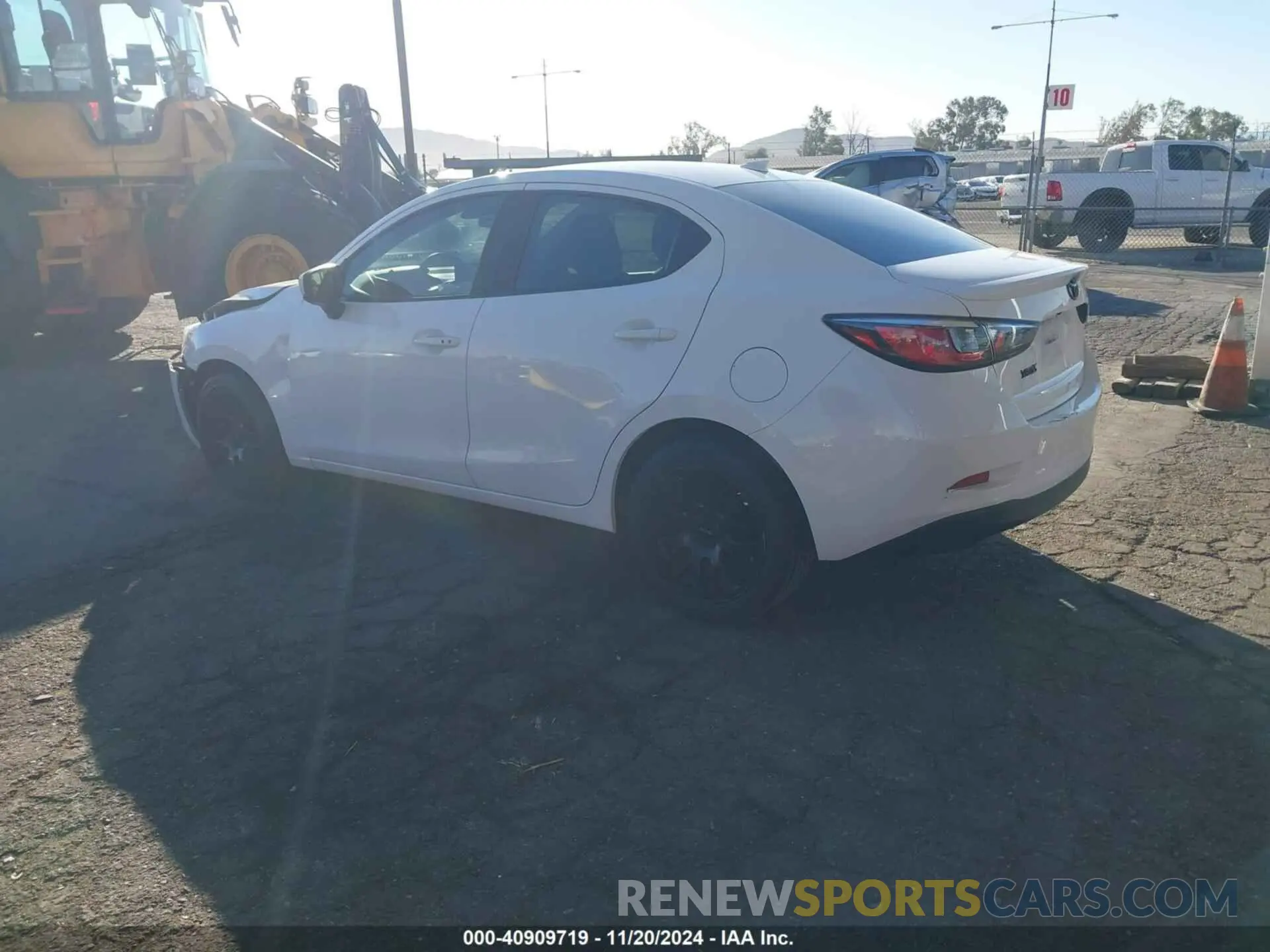 3 Photograph of a damaged car 3MYDLBYVXKY511097 TOYOTA YARIS 2019