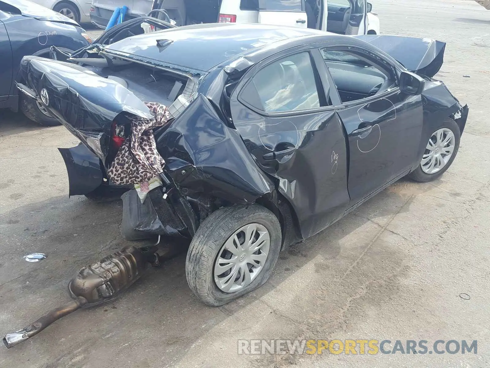 4 Photograph of a damaged car 3MYDLBYVXKY517949 TOYOTA YARIS 2019