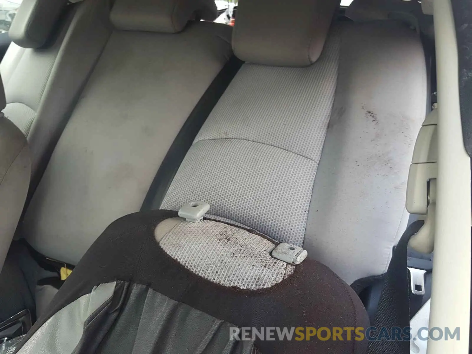 6 Photograph of a damaged car 3MYDLBYVXKY517949 TOYOTA YARIS 2019