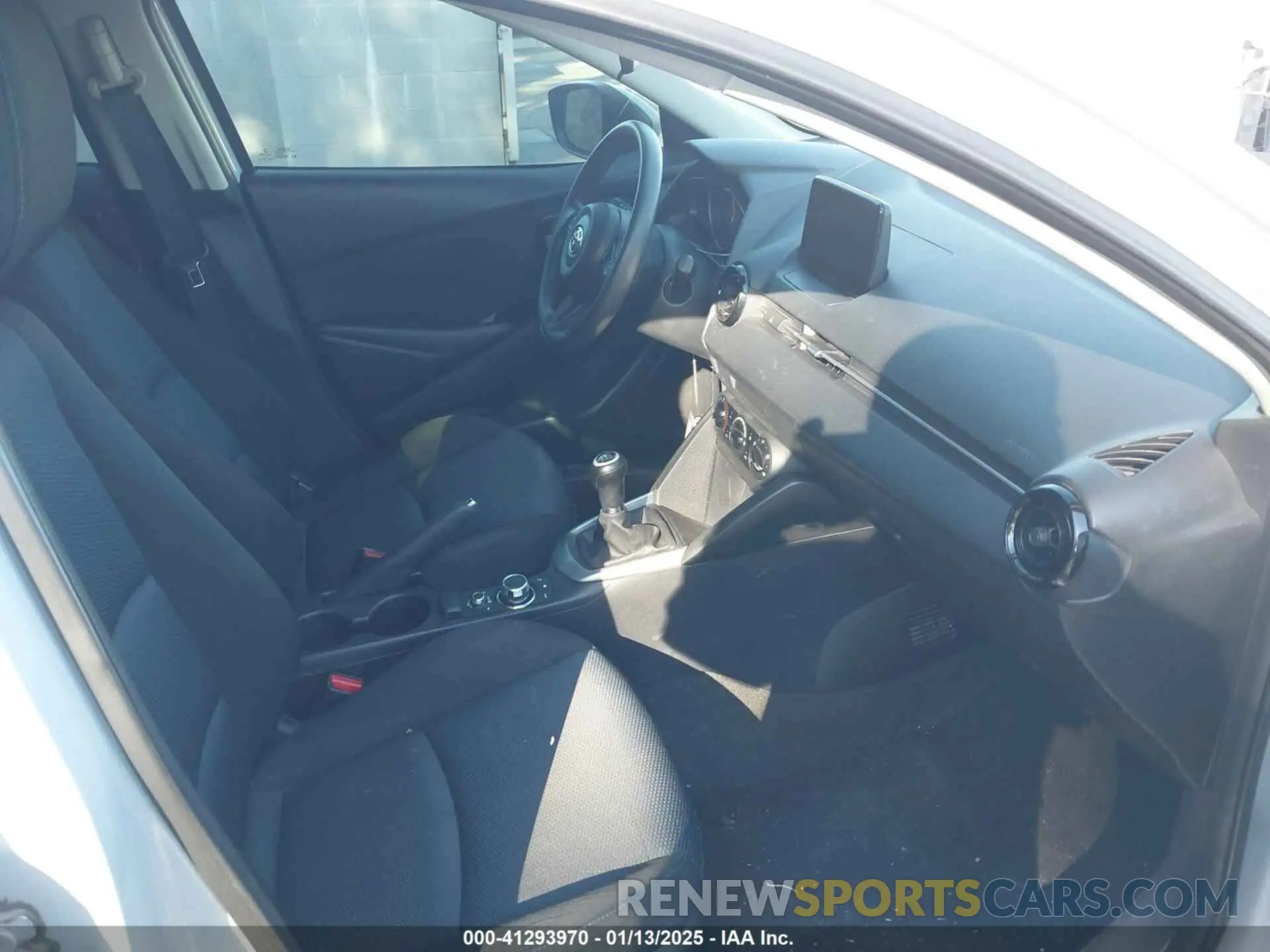 5 Photograph of a damaged car 3MYDLBYVXKY521984 TOYOTA YARIS 2019