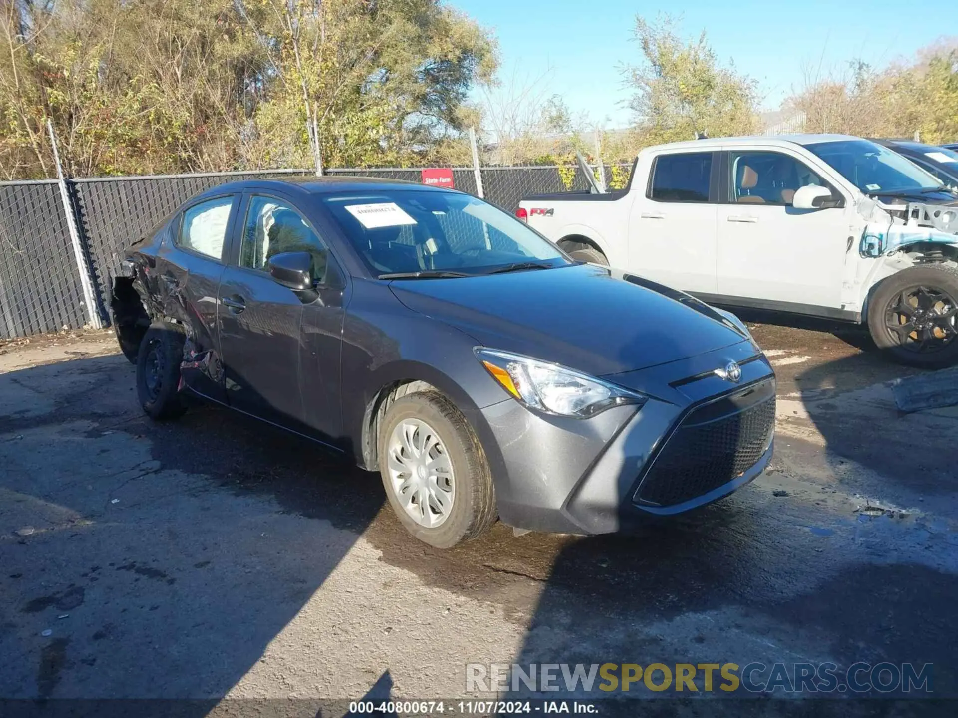 1 Фотография поврежденного автомобиля 3MYDLBYVXKY523170 TOYOTA YARIS 2019