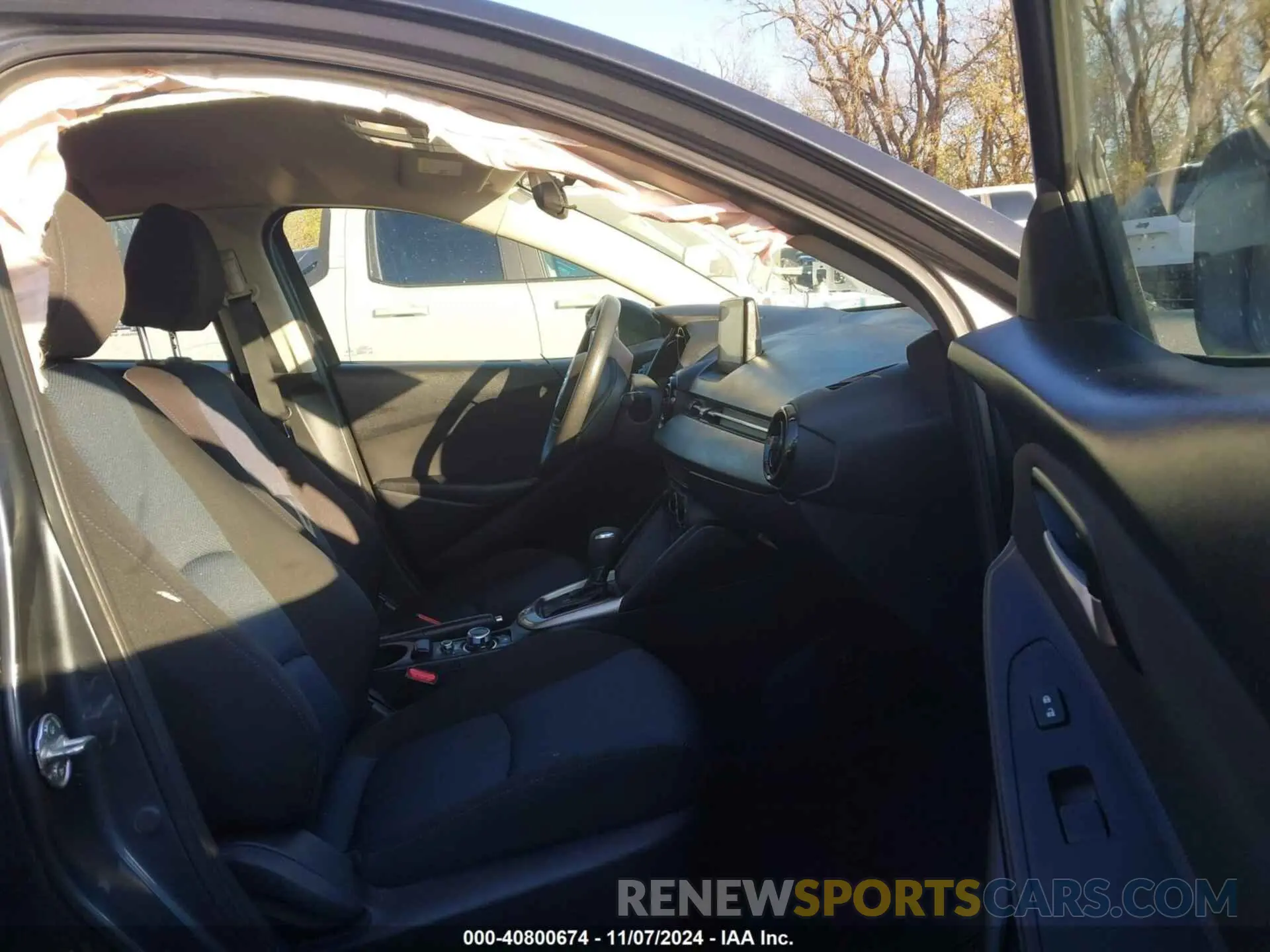 5 Фотография поврежденного автомобиля 3MYDLBYVXKY523170 TOYOTA YARIS 2019