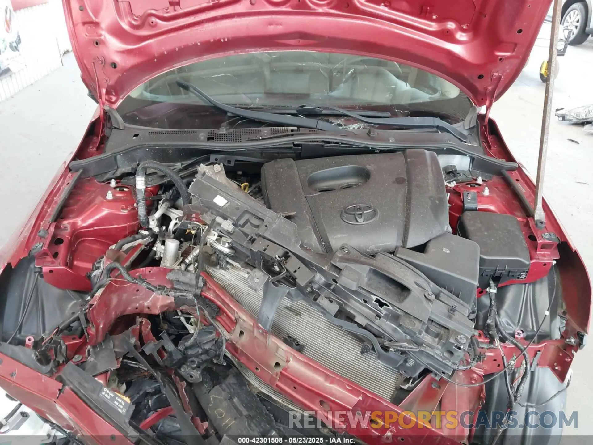 10 Photograph of a damaged car 3MYDLBYVXKY524593 TOYOTA YARIS 2019