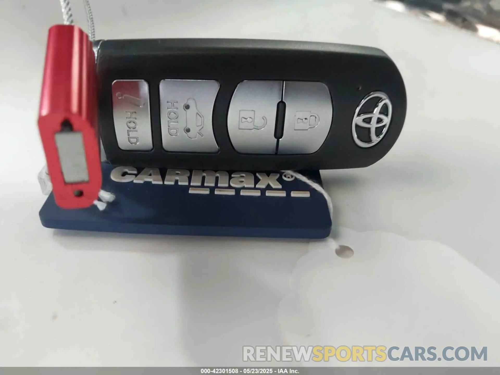 11 Photograph of a damaged car 3MYDLBYVXKY524593 TOYOTA YARIS 2019